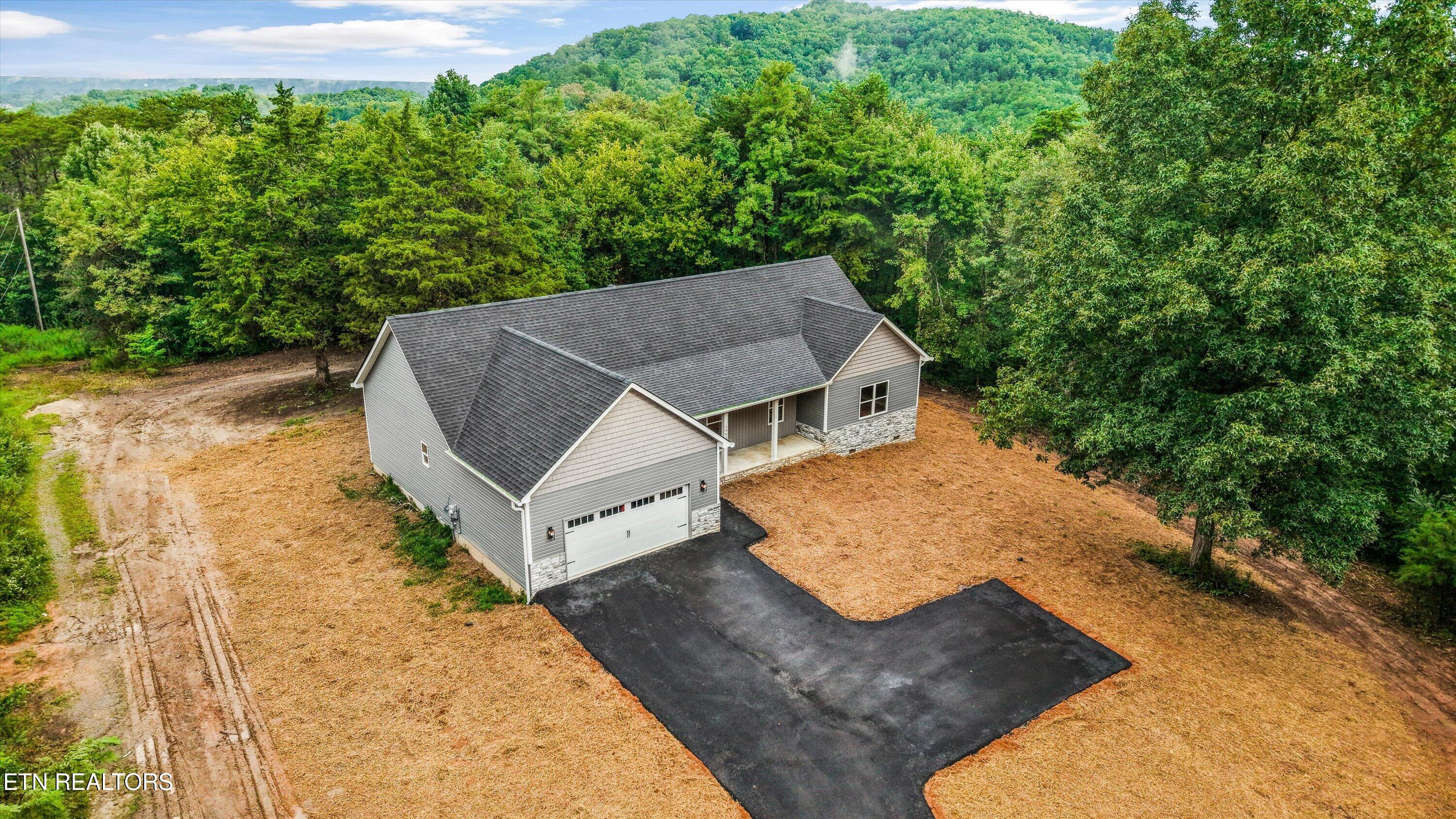 1963 Lee Proffitt Way Sevierville TN 37876
