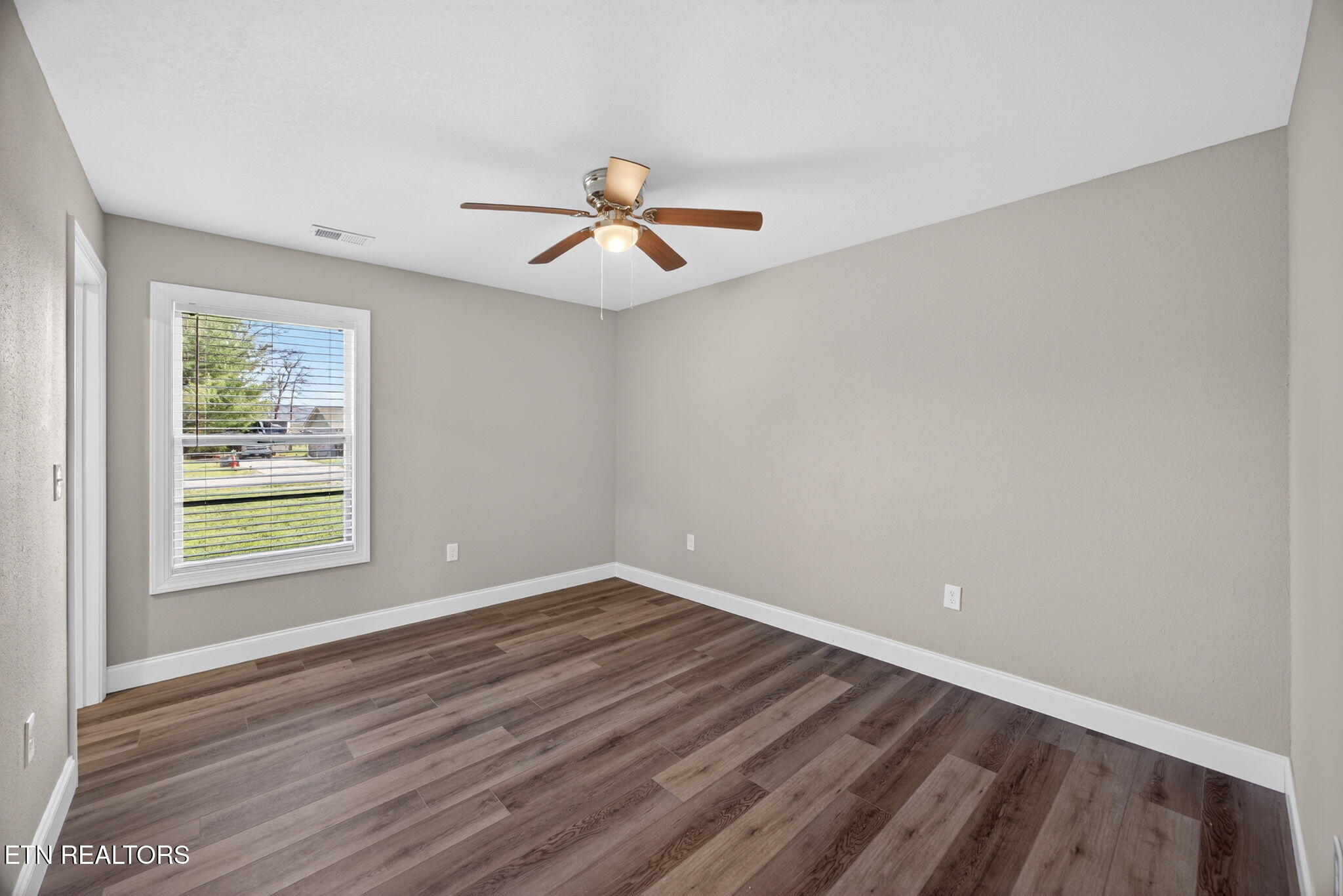 453 Hinch Mountain View Road Crossville TN 38555