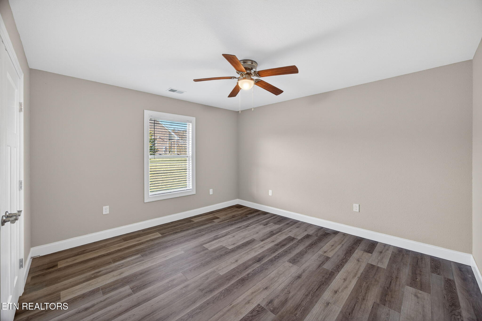 453 Hinch Mountain View Road Crossville TN 38555