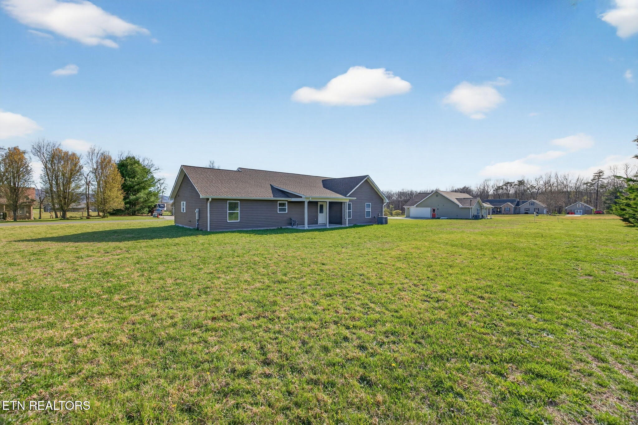 453 Hinch Mountain View Road Crossville TN 38555
