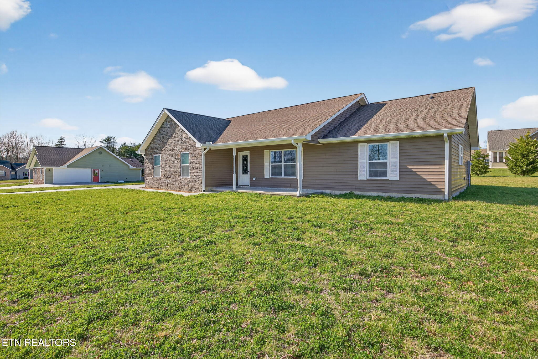 453 Hinch Mountain View Road Crossville TN 38555