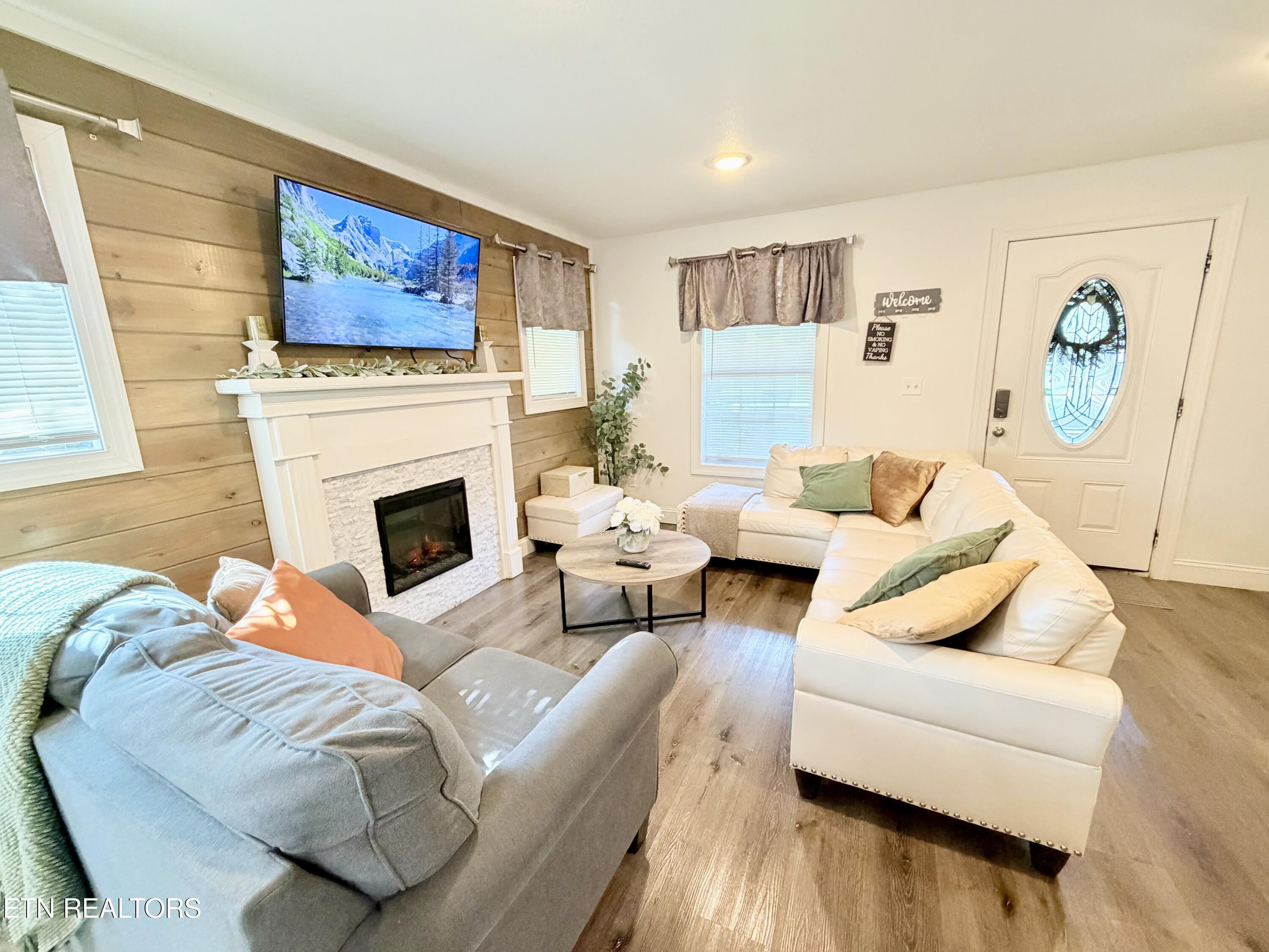 305 Jackson Street Sevierville TN 37862