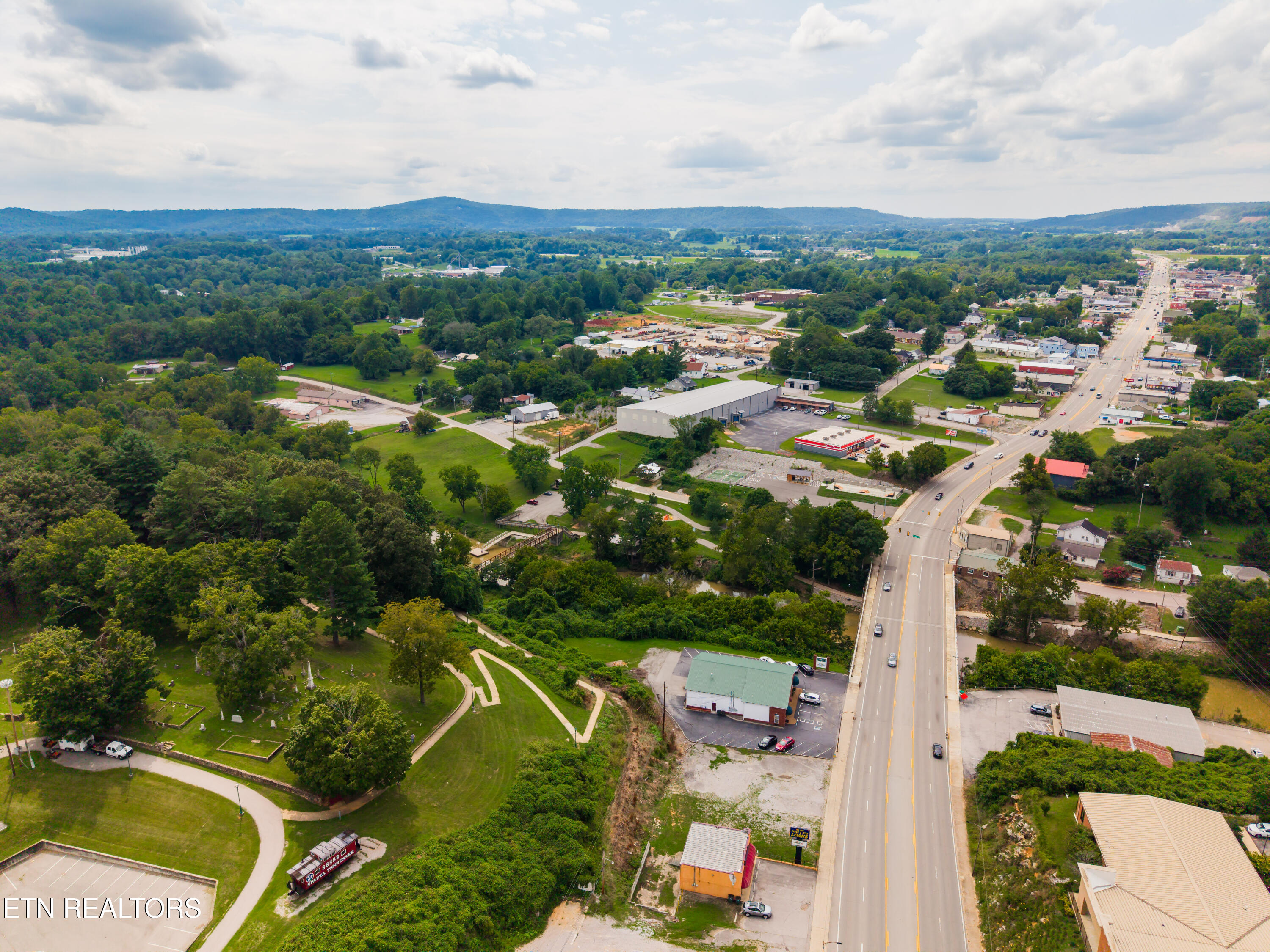 23 S Carter Street Sparta TN 38583