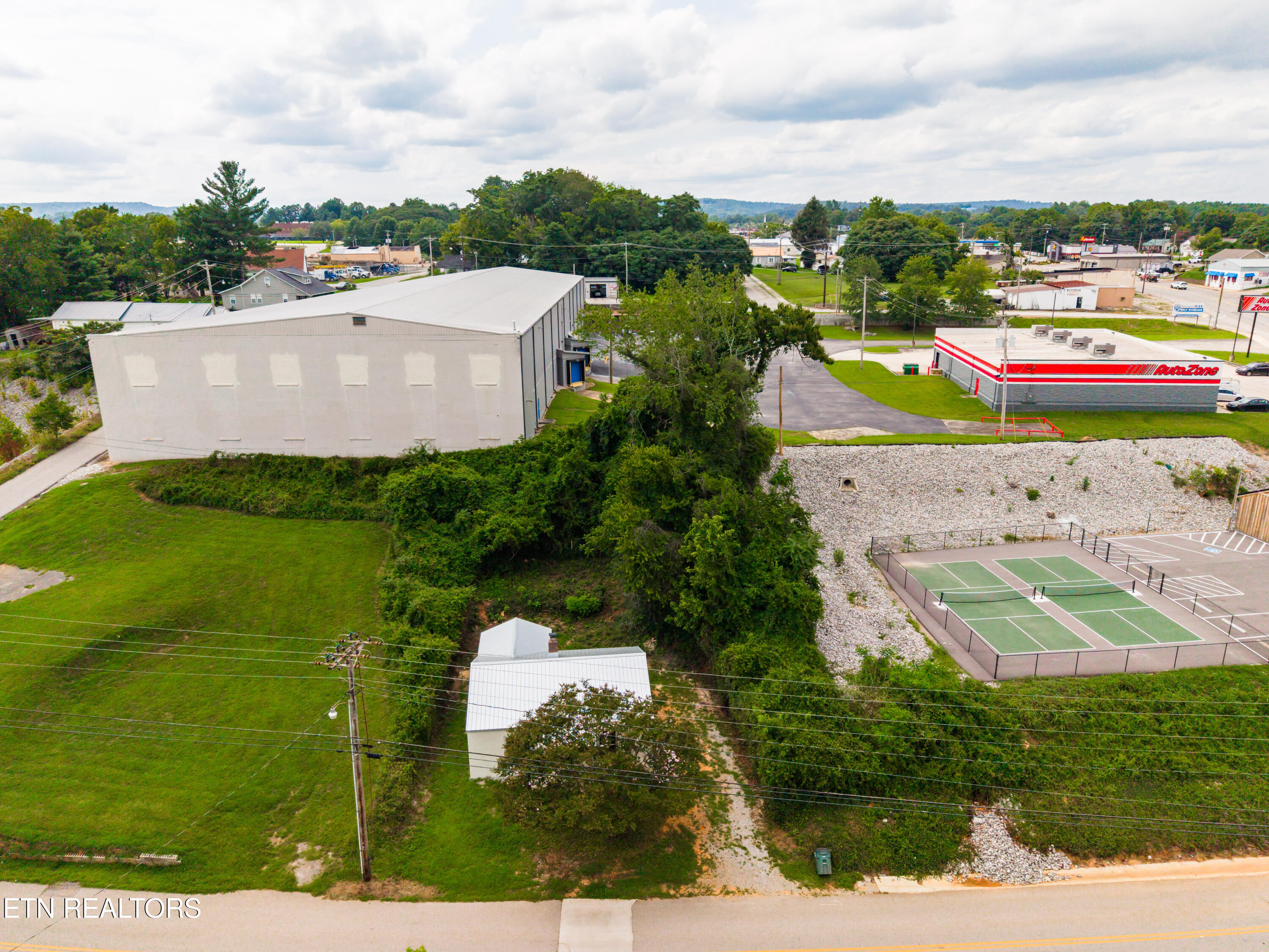 23 S Carter Street Sparta TN 38583