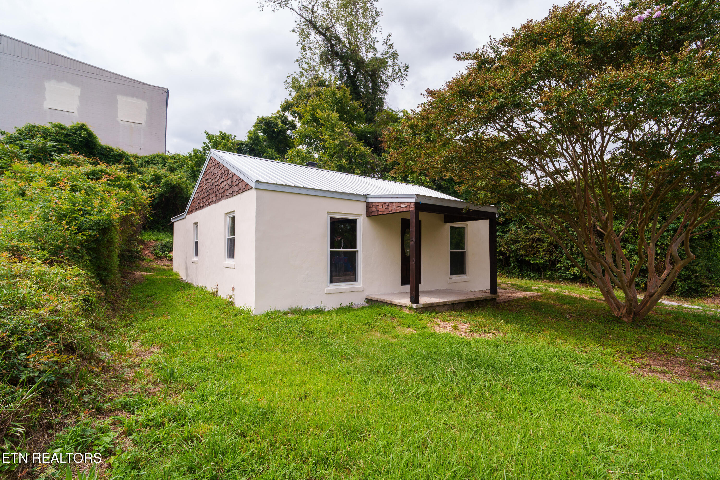 23 S Carter Street Sparta TN 38583