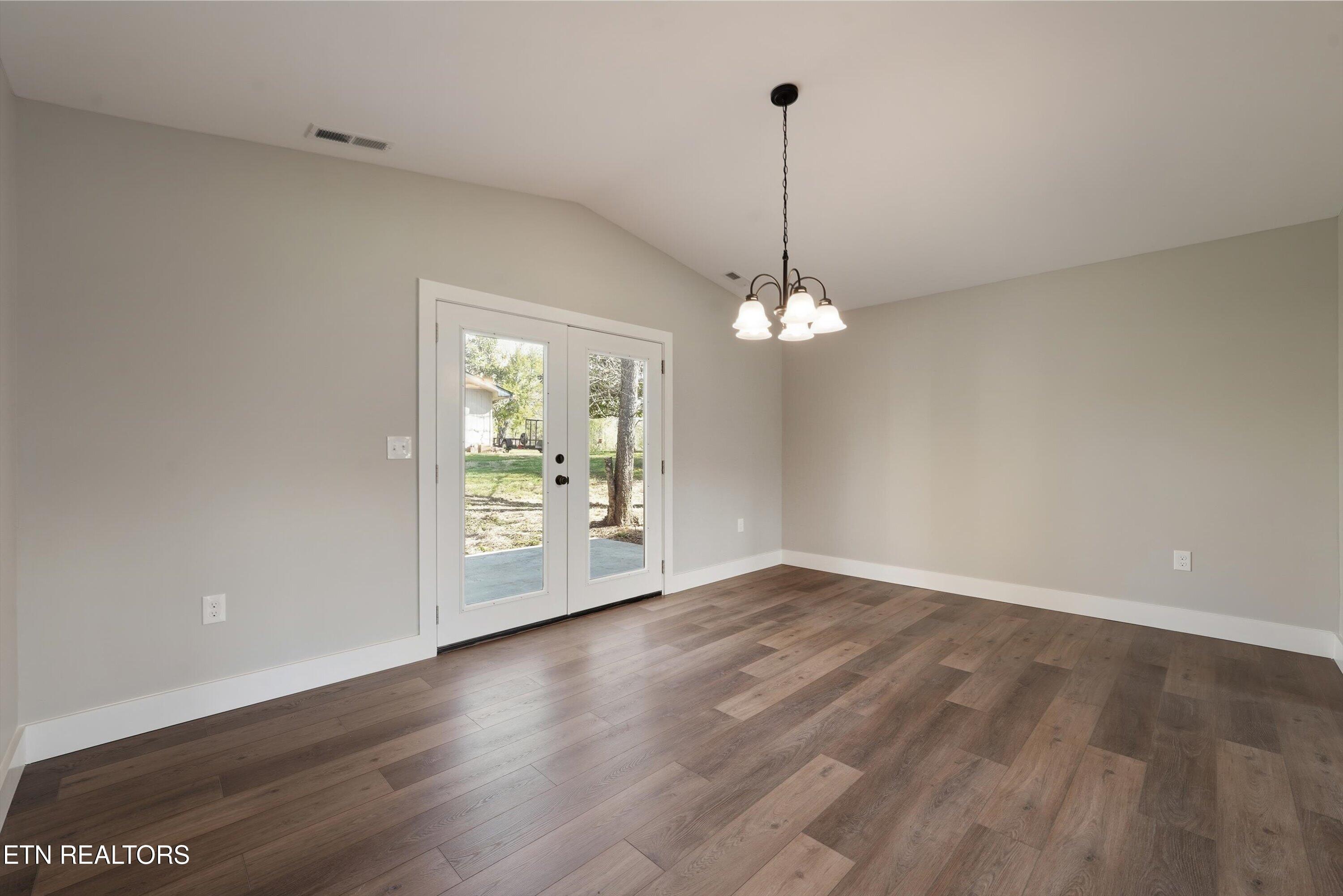1533 Haley Lynn Road Pigeon Forge TN 37862