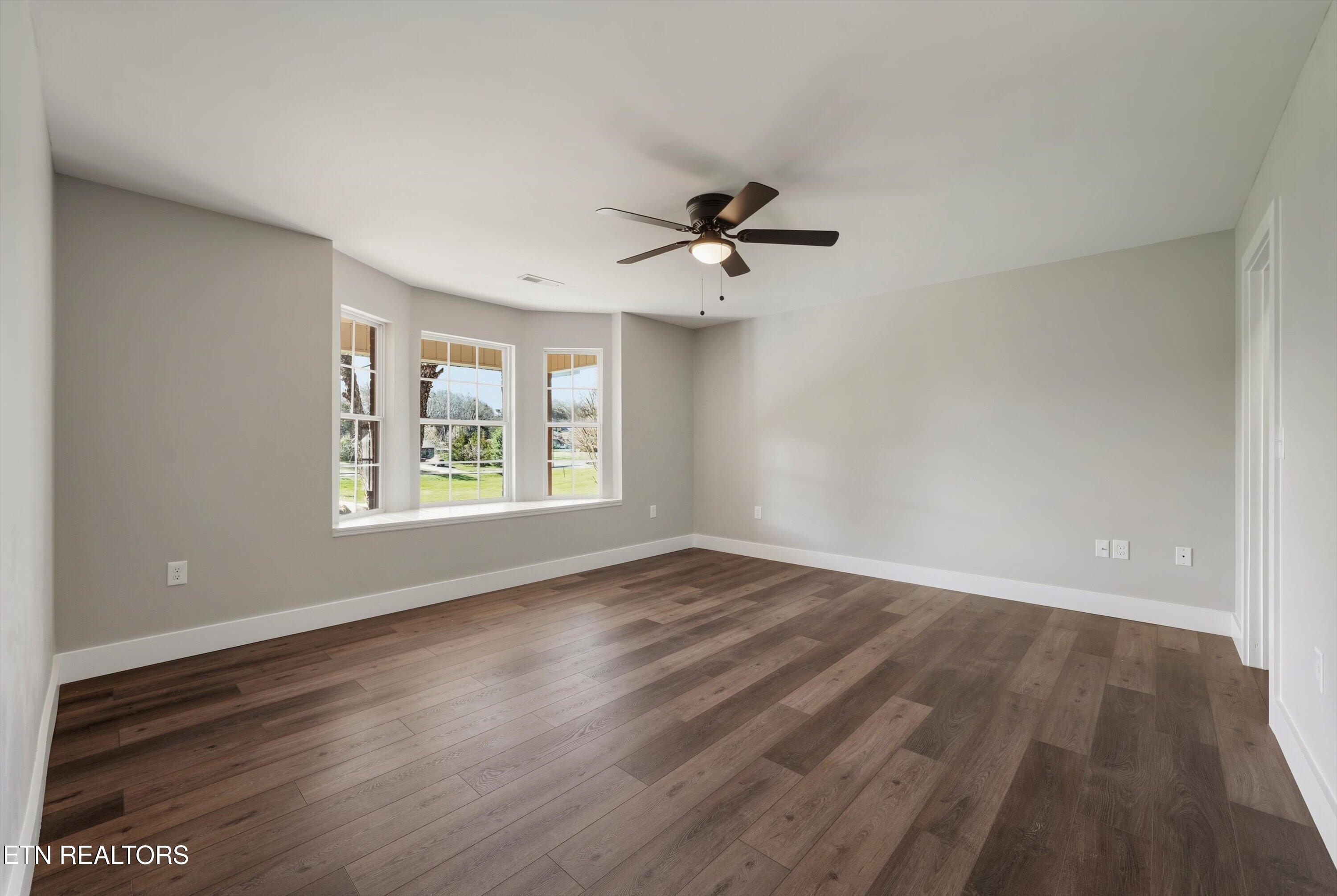 1533 Haley Lynn Road Pigeon Forge TN 37862