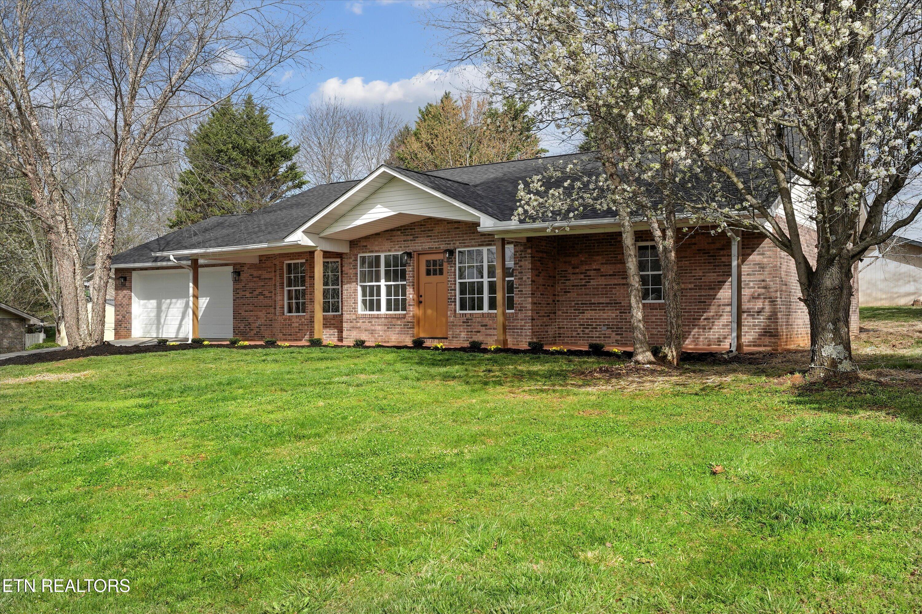 1533 Haley Lynn Road Pigeon Forge TN 37862