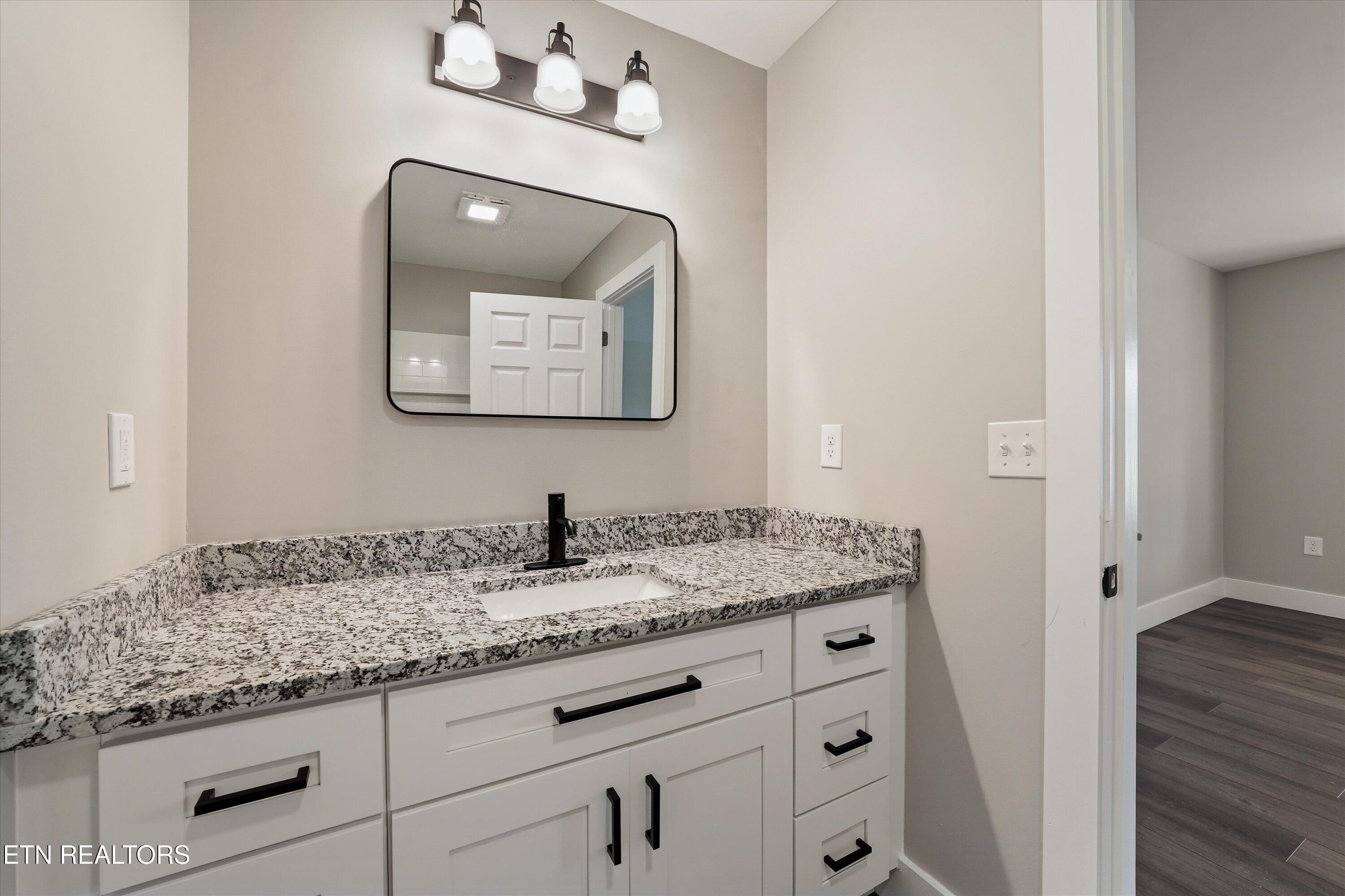 1533 Haley Lynn Road Pigeon Forge TN 37862