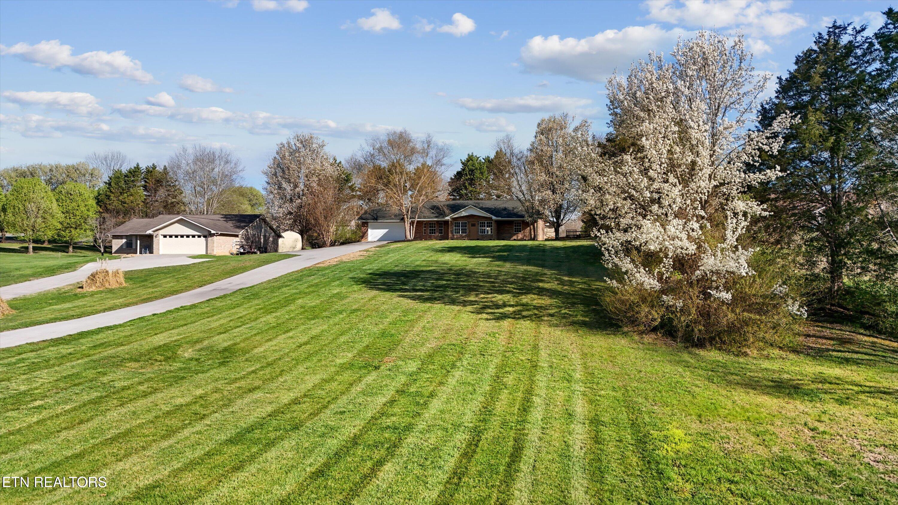 1533 Haley Lynn Road Pigeon Forge TN 37862