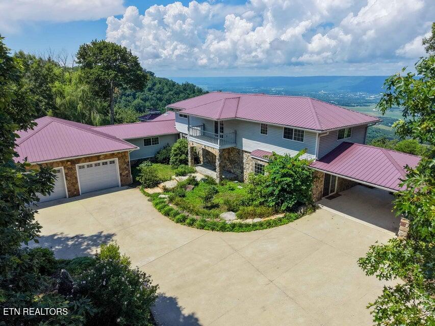 1981 Porch Rock Road Pikeville TN 37367