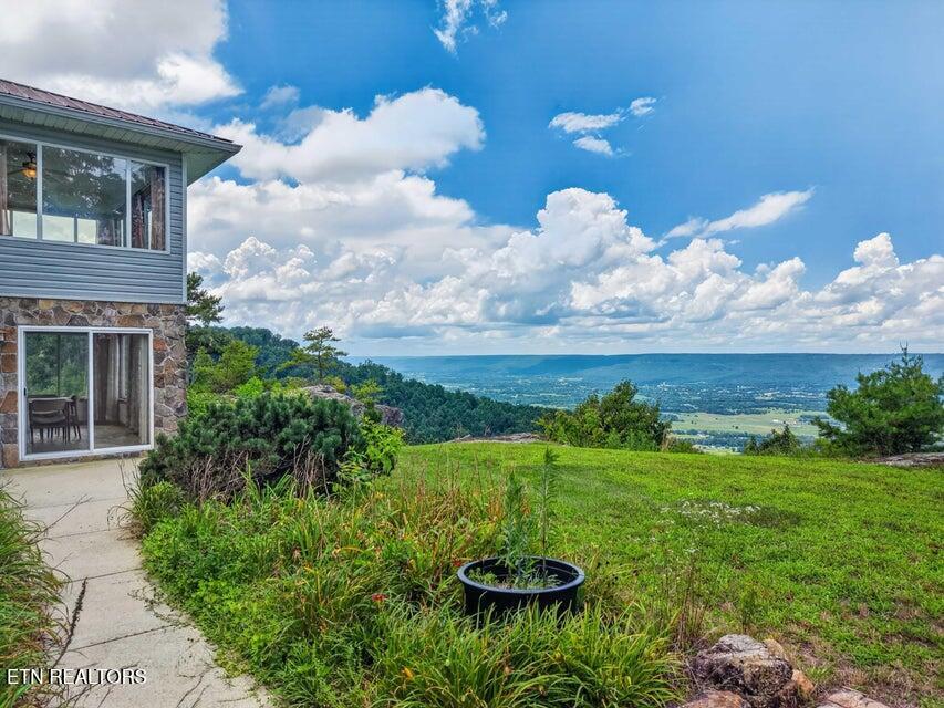 1981 Porch Rock Road Pikeville TN 37367