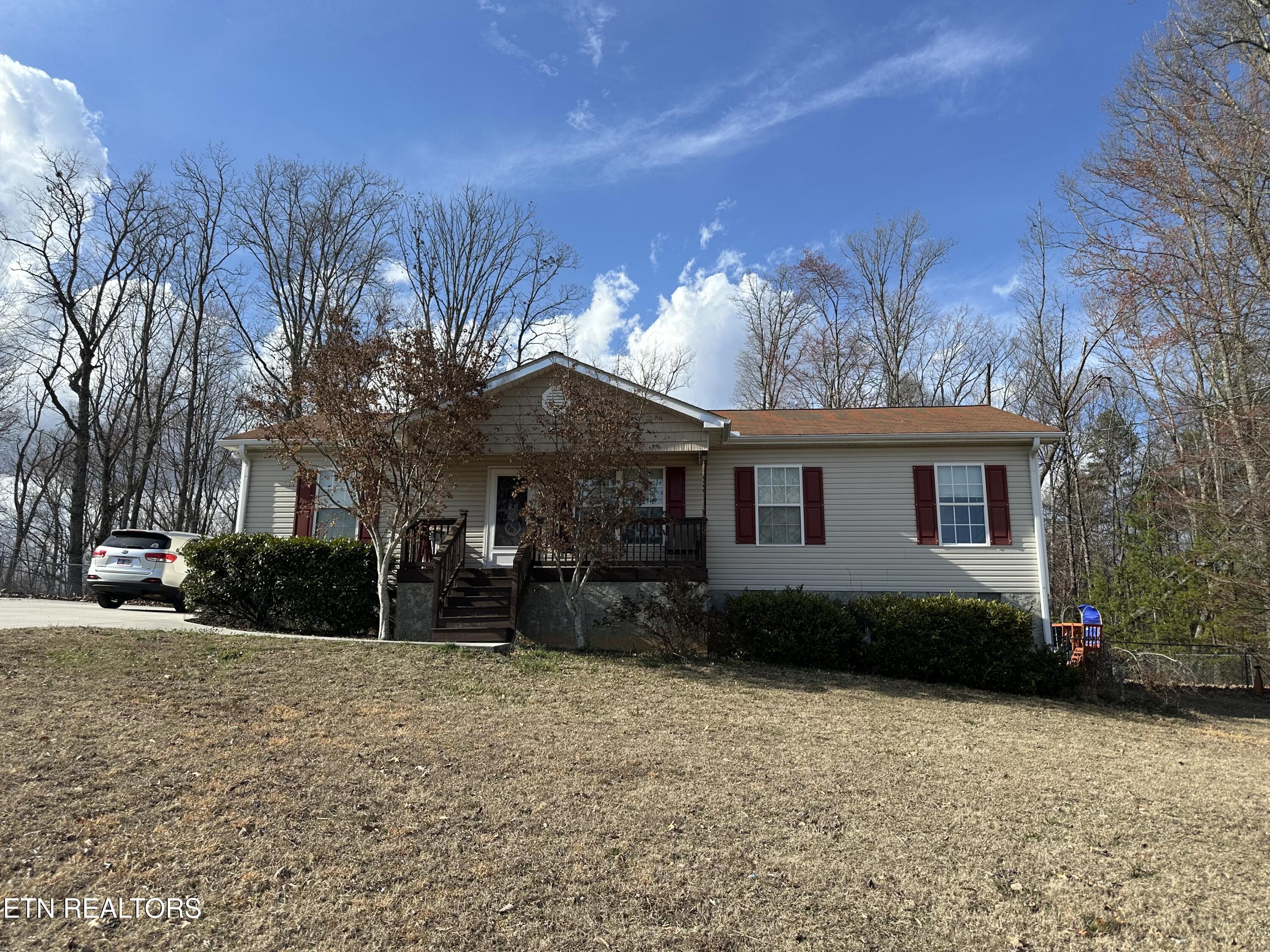 168 Volunteer Lane Clinton TN 37716