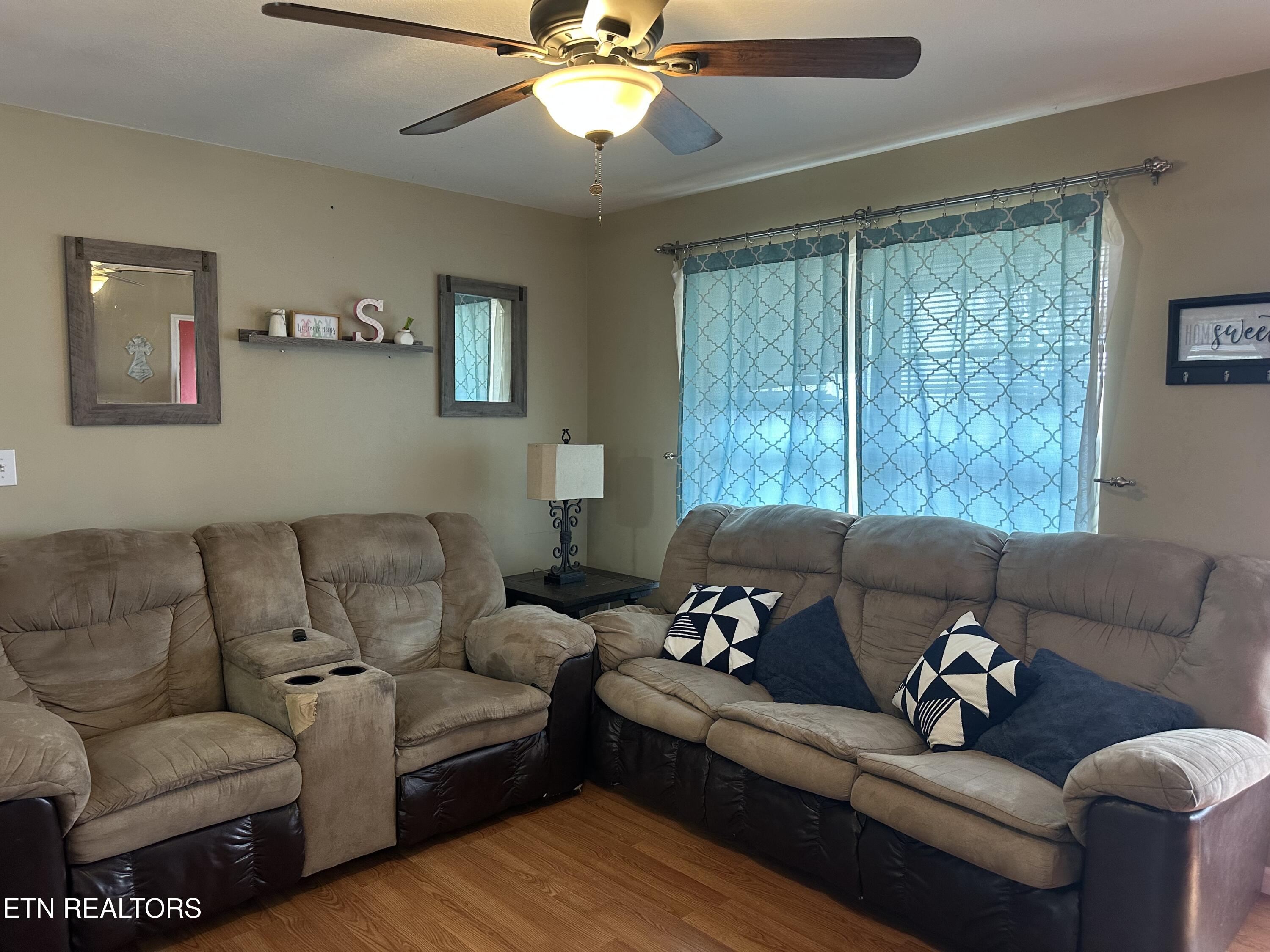 168 Volunteer Lane Clinton TN 37716