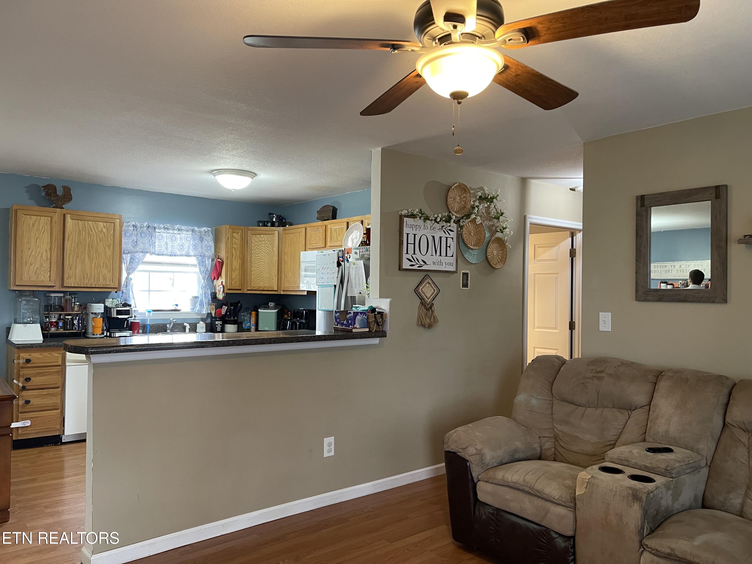 168 Volunteer Lane Clinton TN 37716