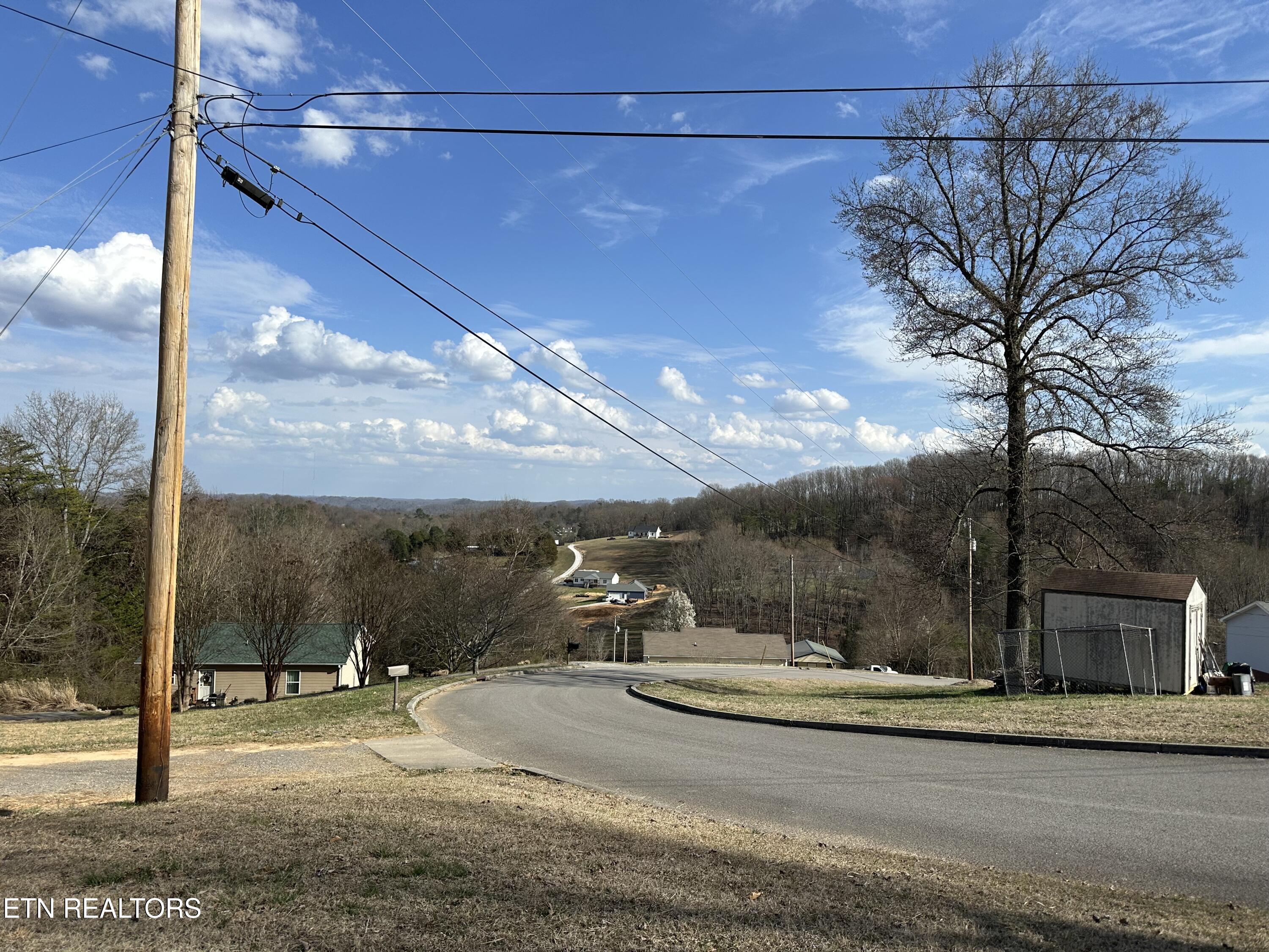 168 Volunteer Lane Clinton TN 37716