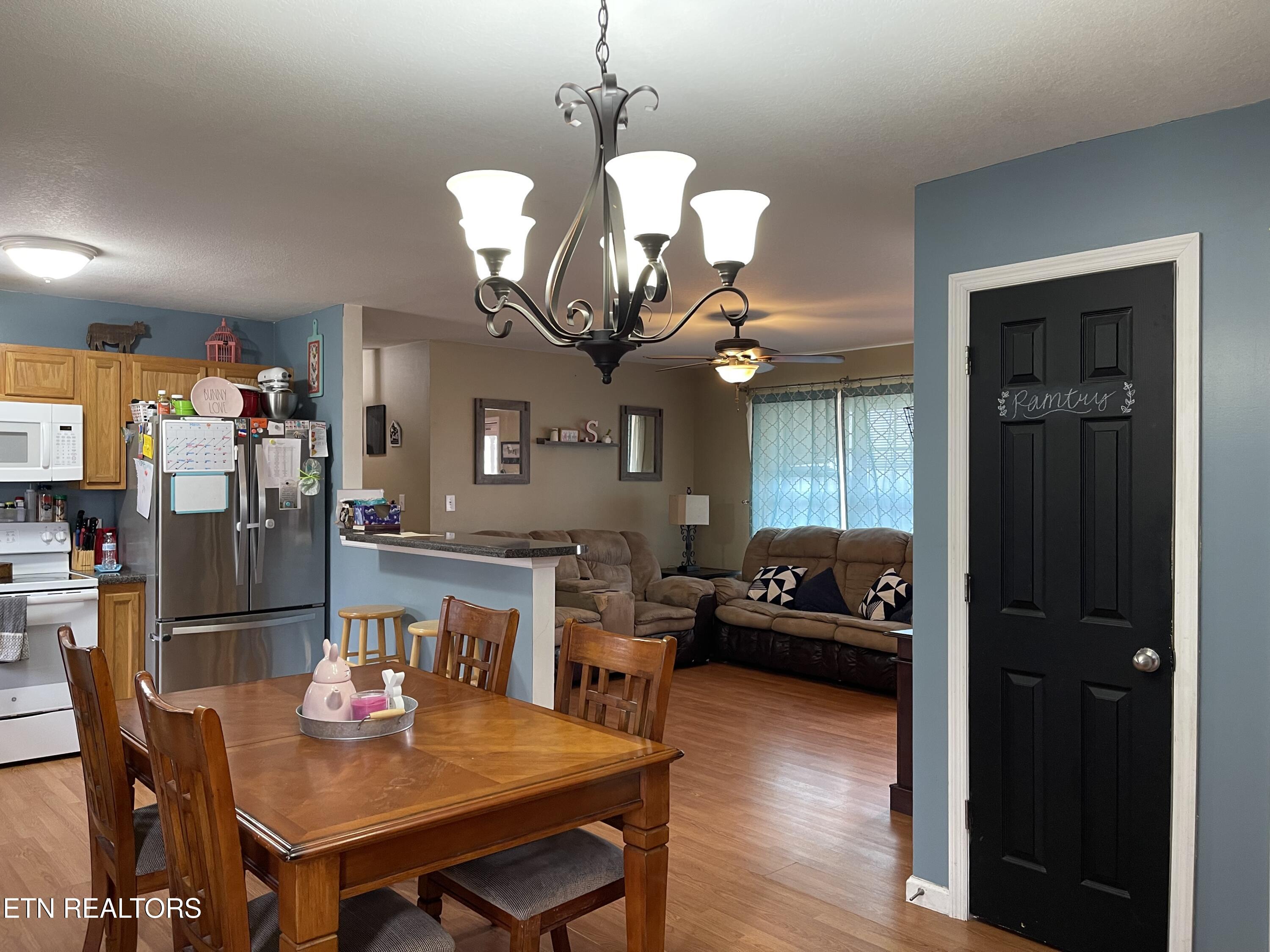 168 Volunteer Lane Clinton TN 37716