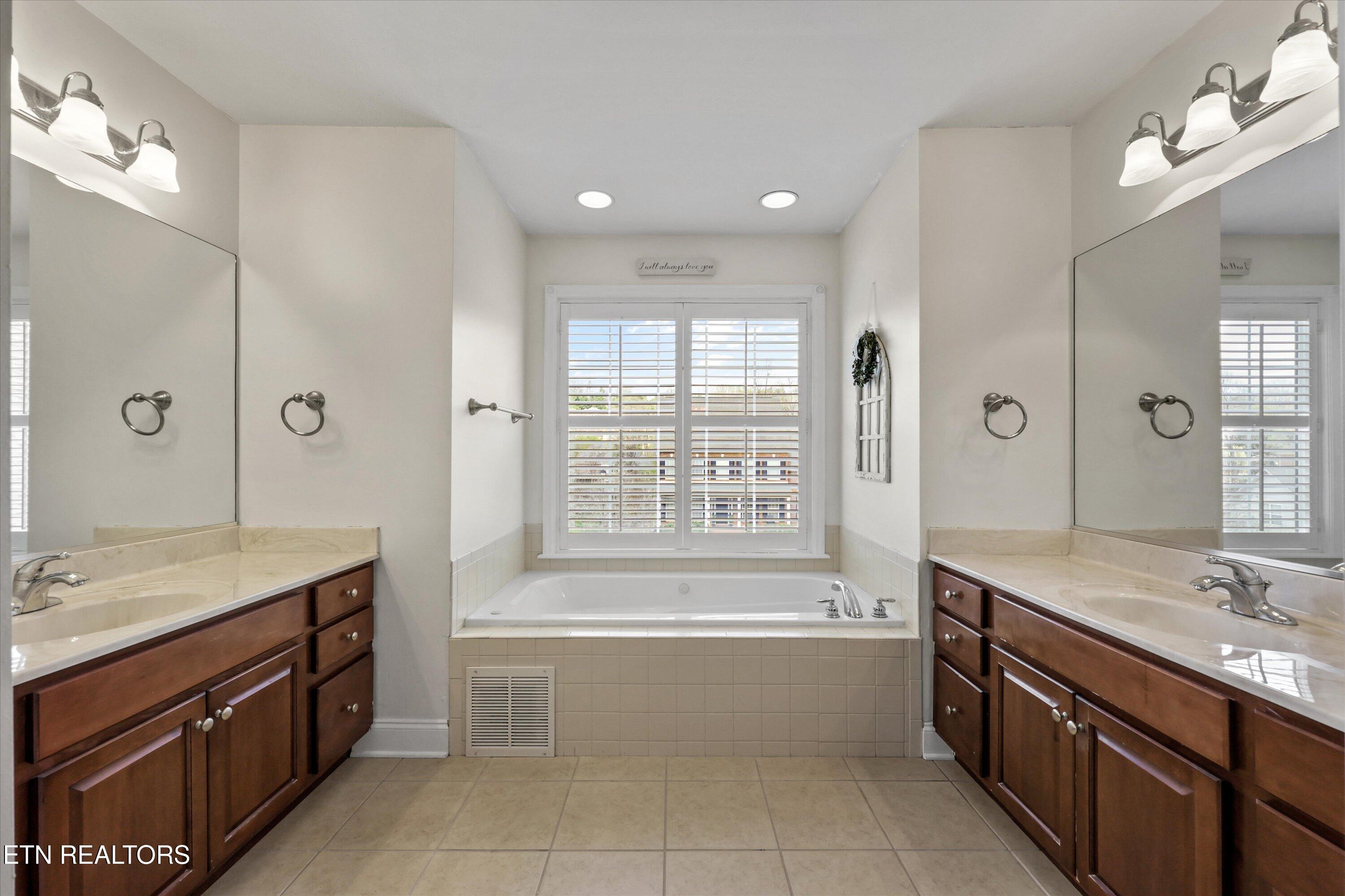 10220 Canton Place Lane Knoxville TN 37922