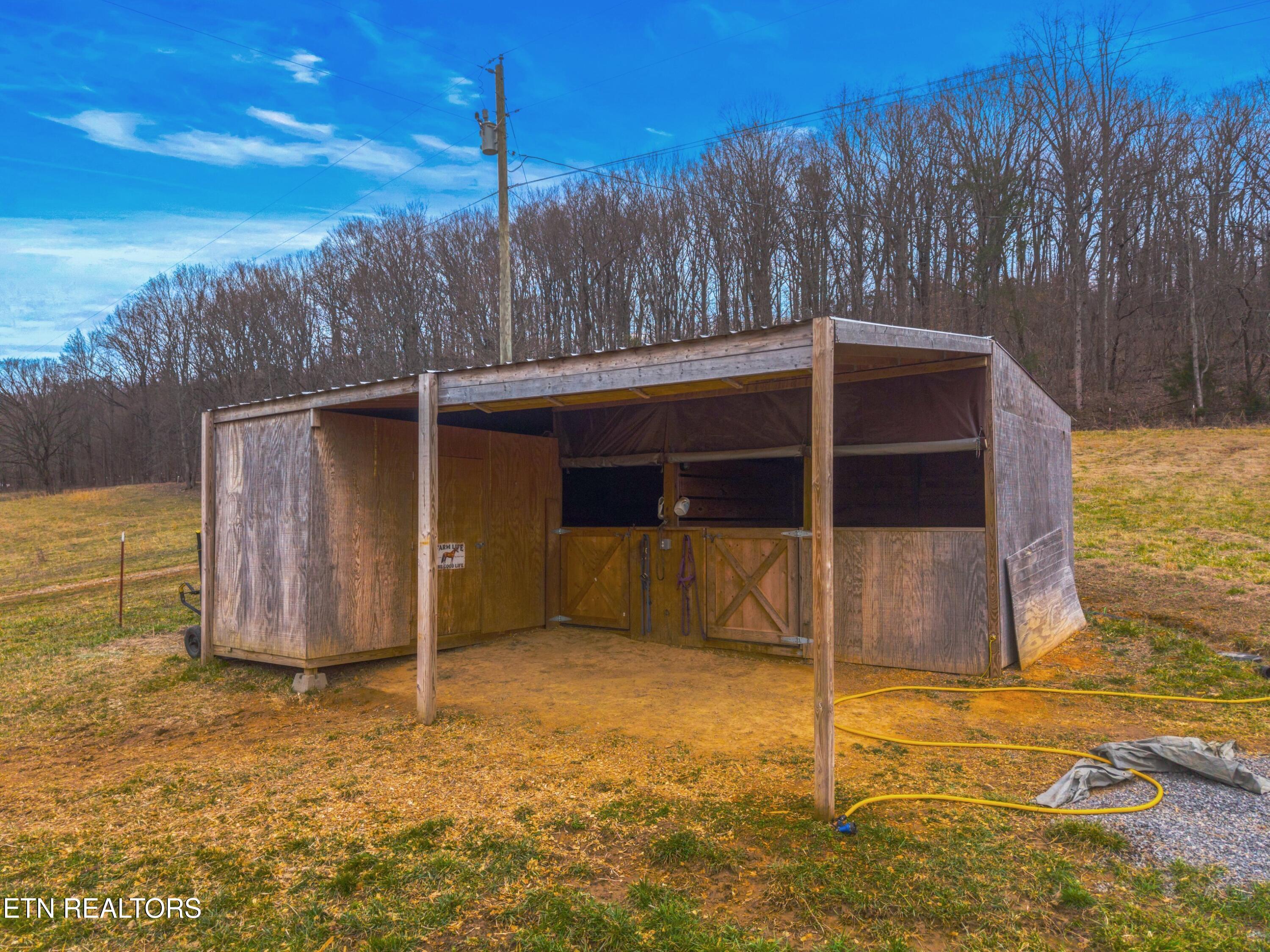 612 Grassy Valley Road Whitesburg TN 37891