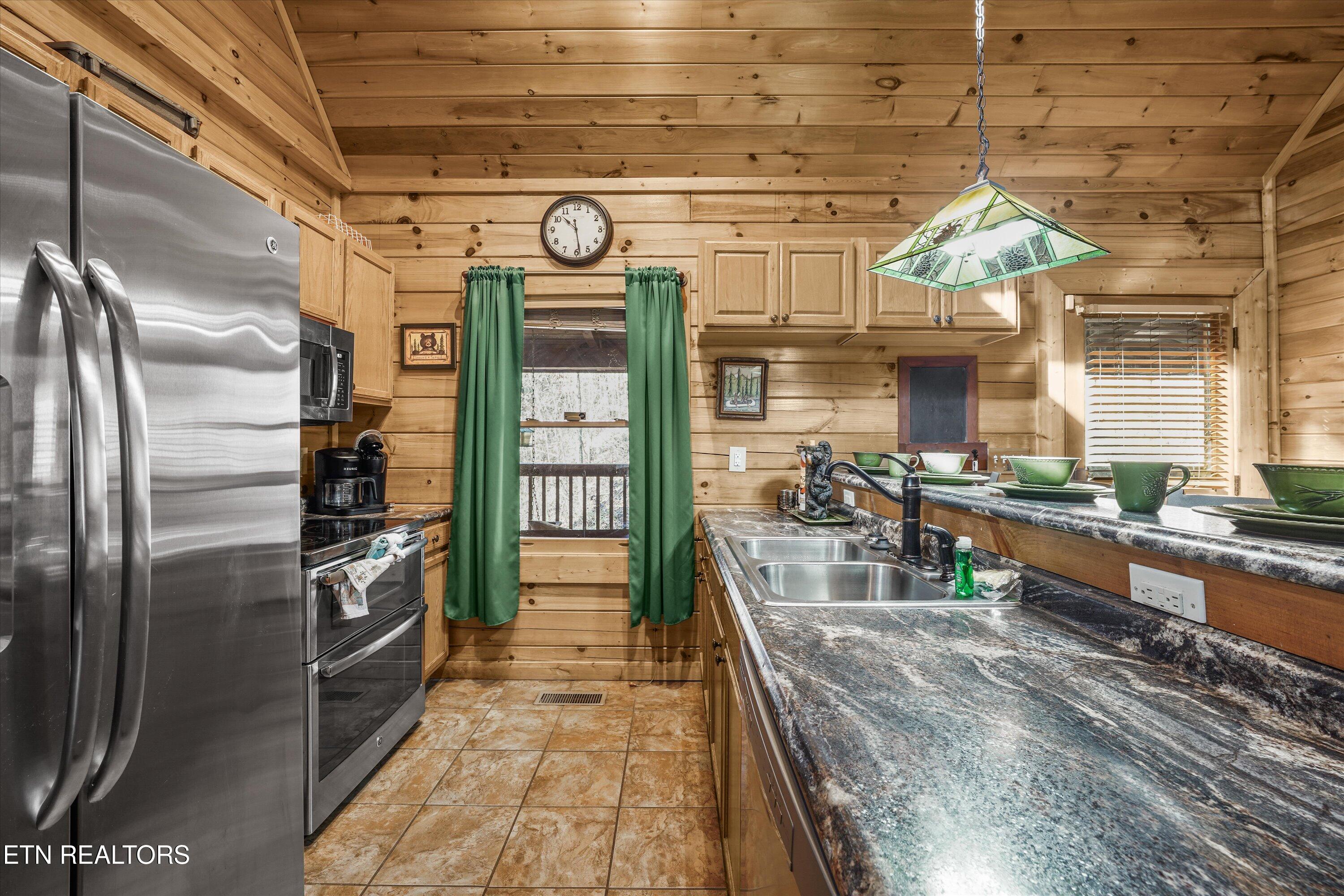 1627 Eagle Springs Road Sevierville TN 37876