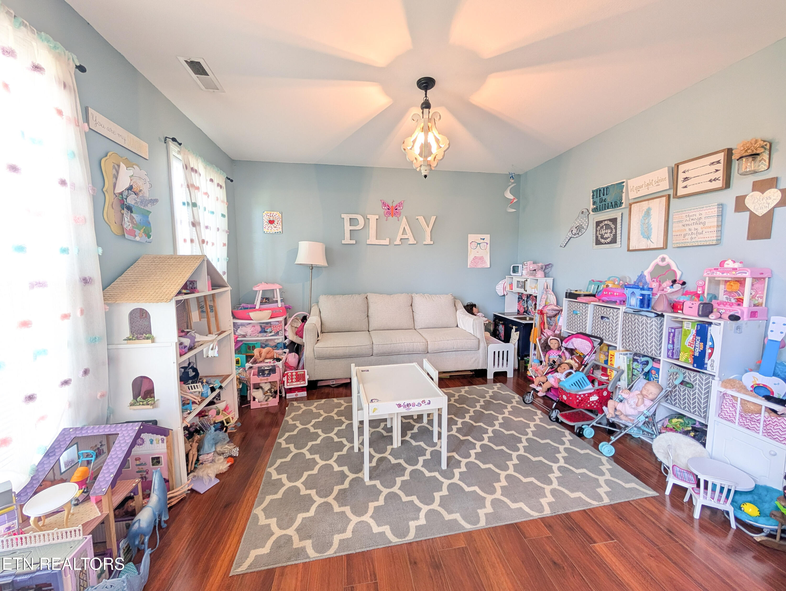 2426 Amber Dawn Lane Knoxville TN 37920