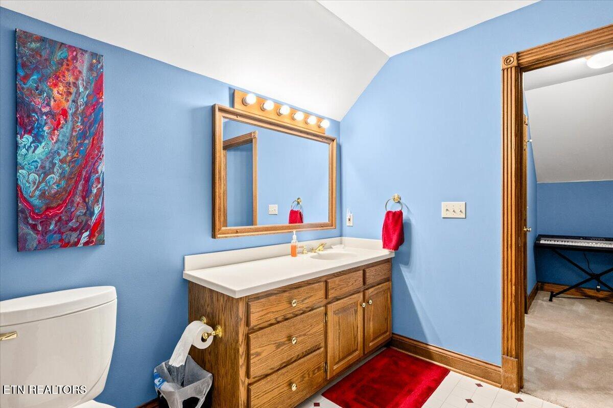 646 Hilltop Drive Jacksboro TN 37757
