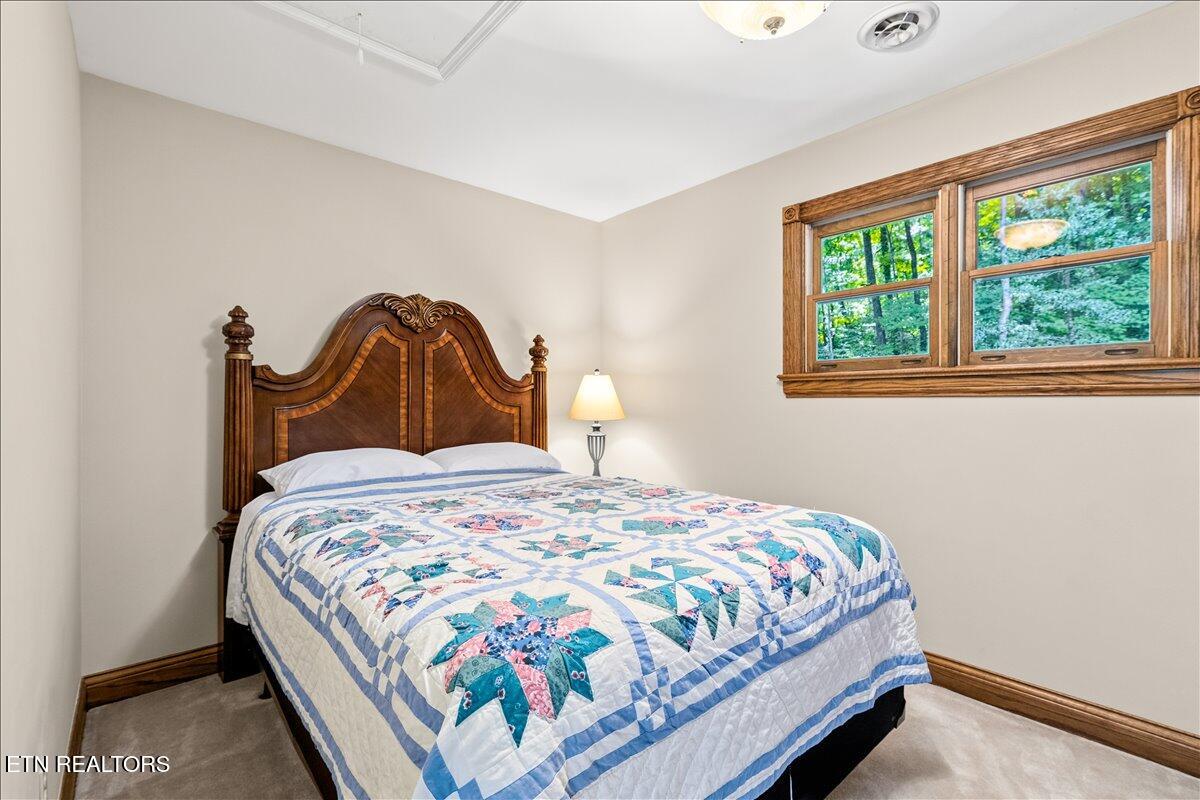 646 Hilltop Drive Jacksboro TN 37757