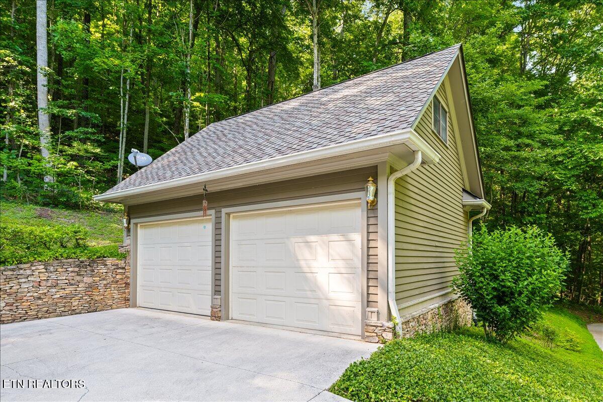 646 Hilltop Drive Jacksboro TN 37757