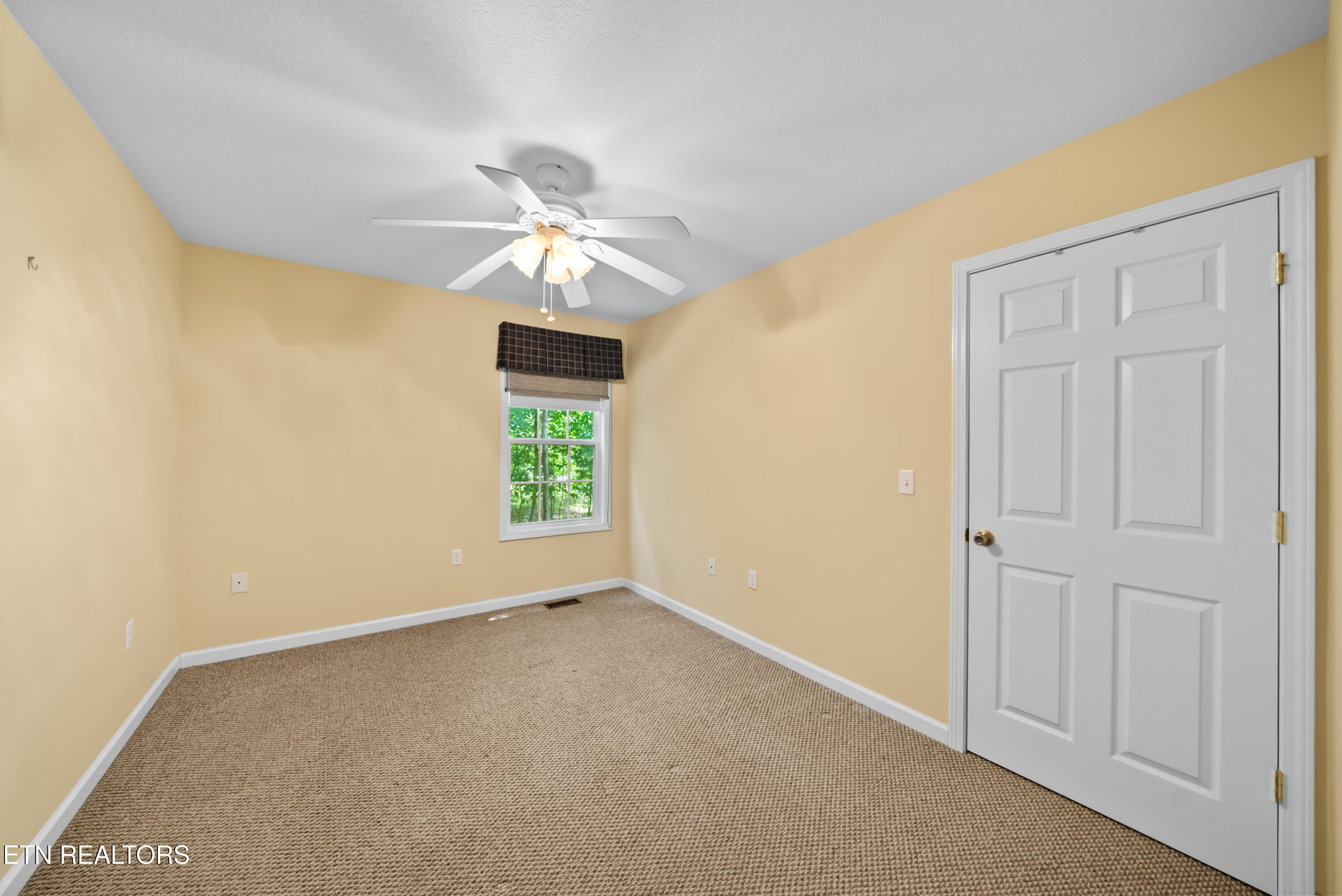 7003 Chief White Eagle Lane Crossville TN 38572