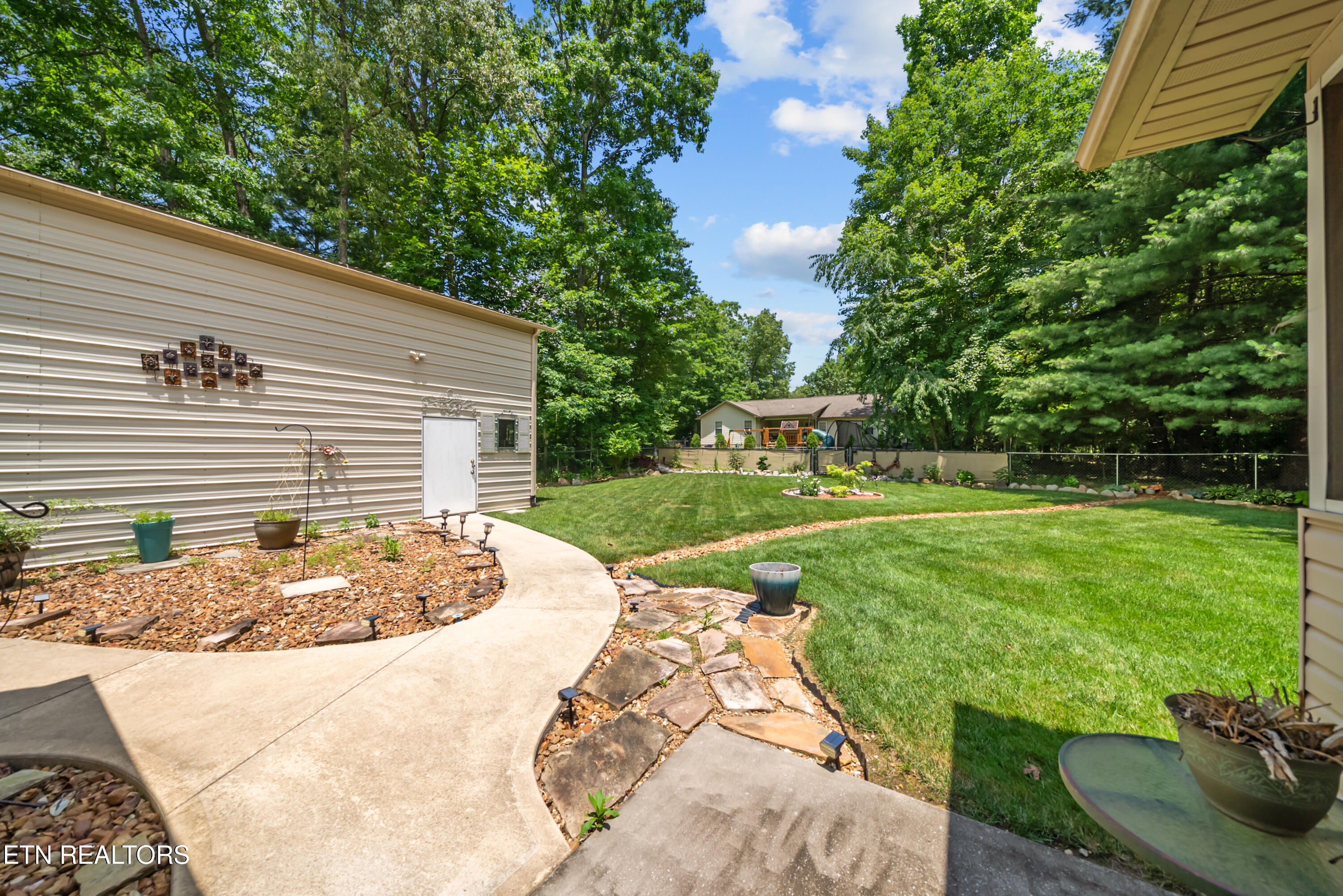 7003 Chief White Eagle Lane Crossville TN 38572