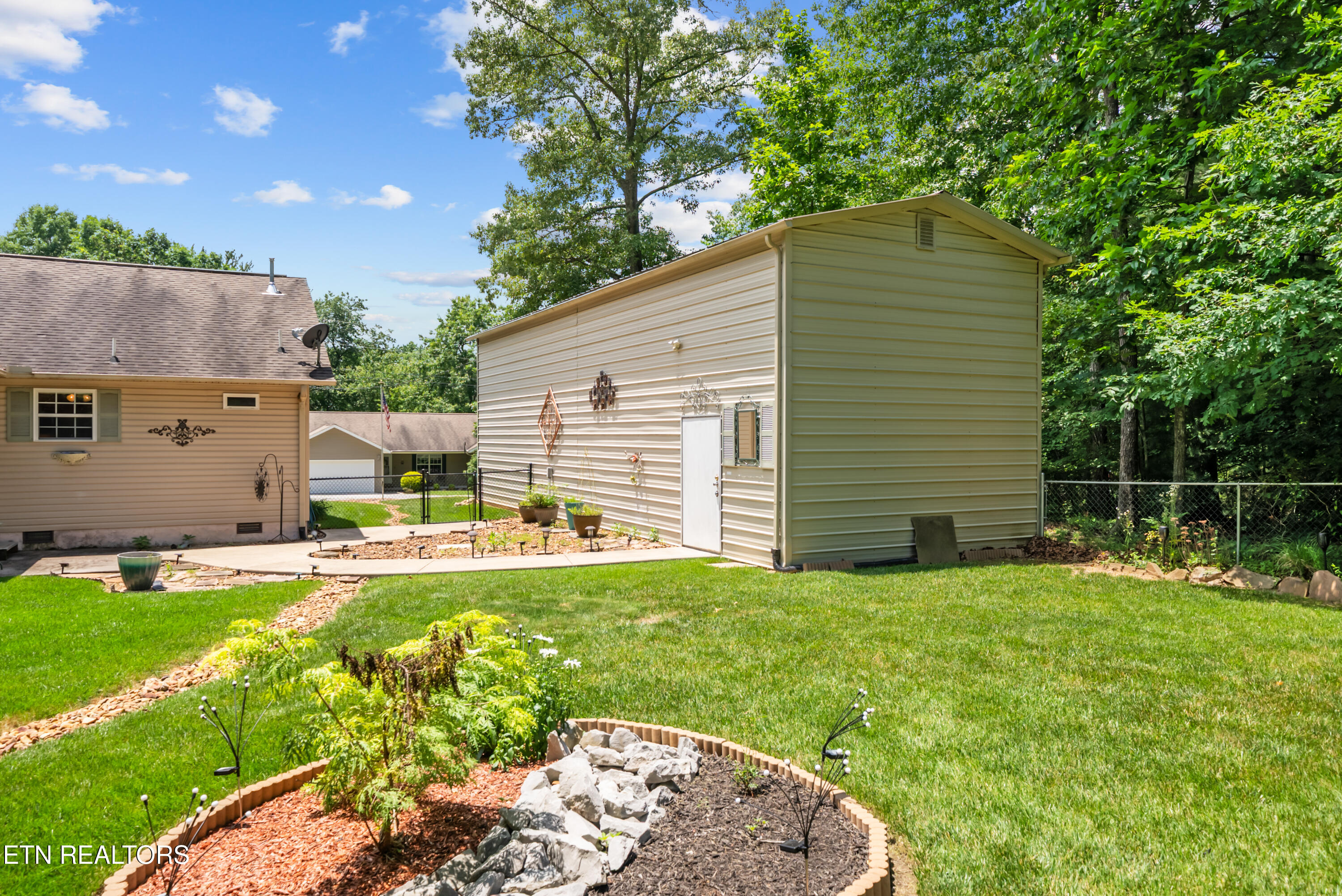 7003 Chief White Eagle Lane Crossville TN 38572