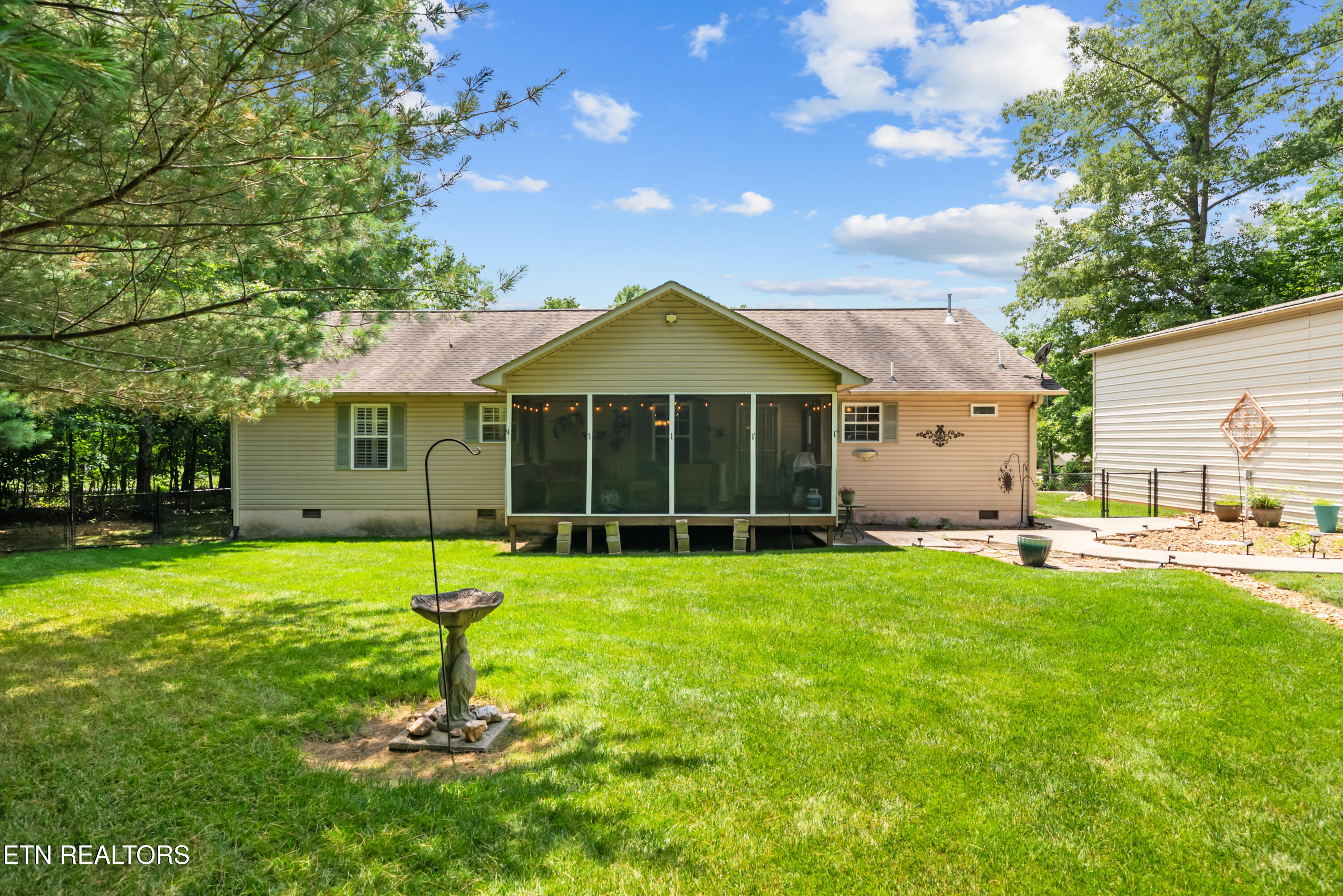 7003 Chief White Eagle Lane Crossville TN 38572