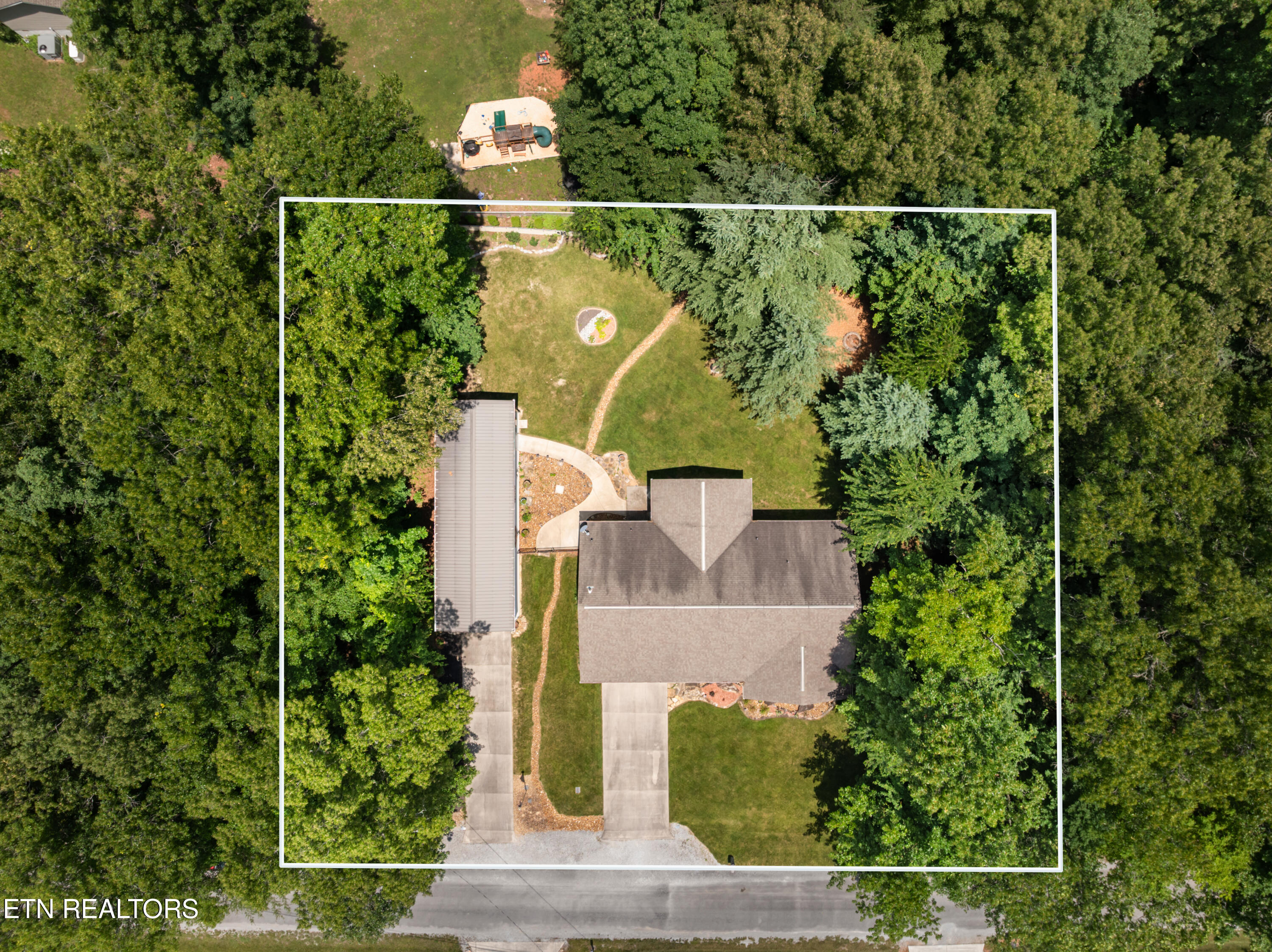 7003 Chief White Eagle Lane Crossville TN 38572