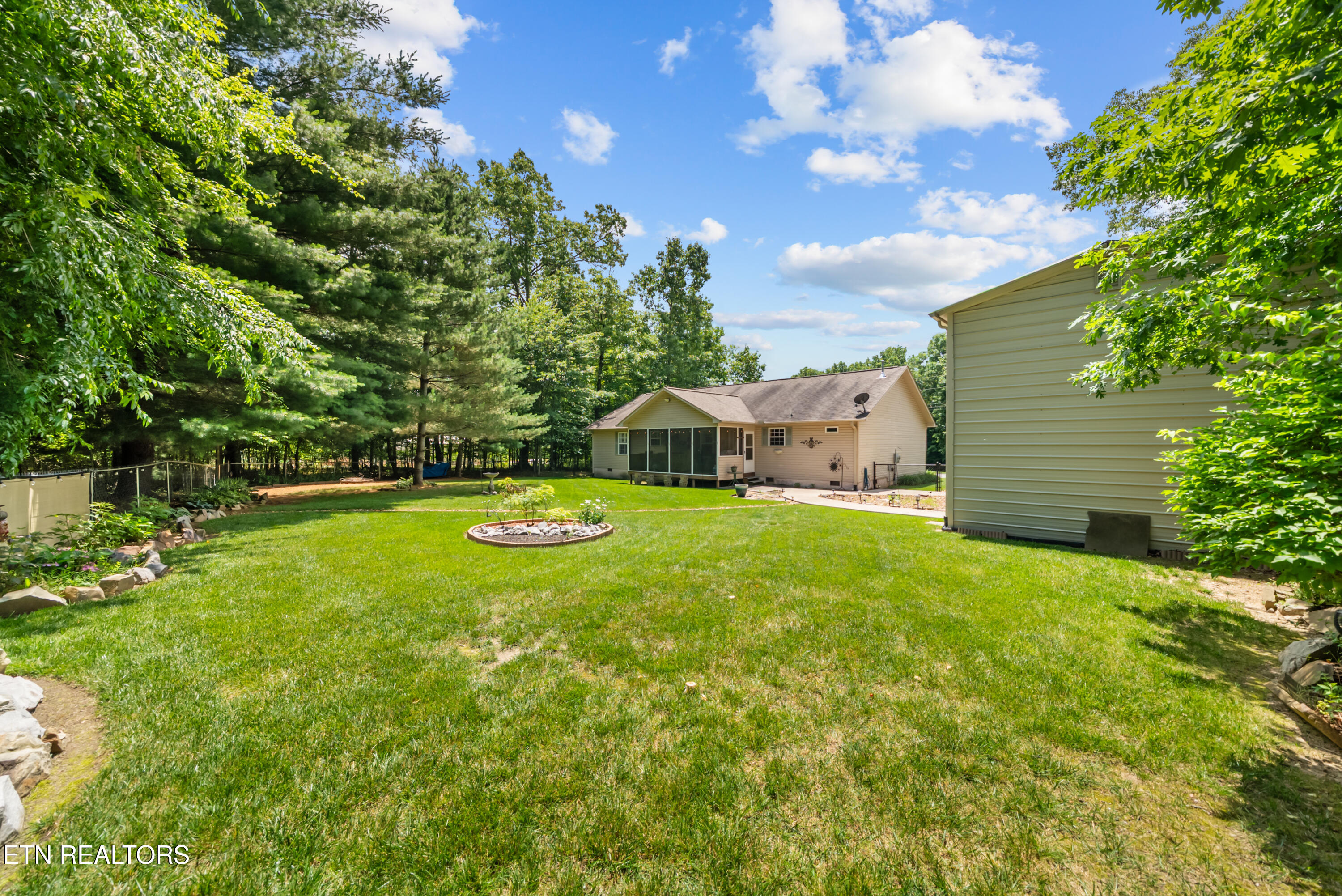 7003 Chief White Eagle Lane Crossville TN 38572