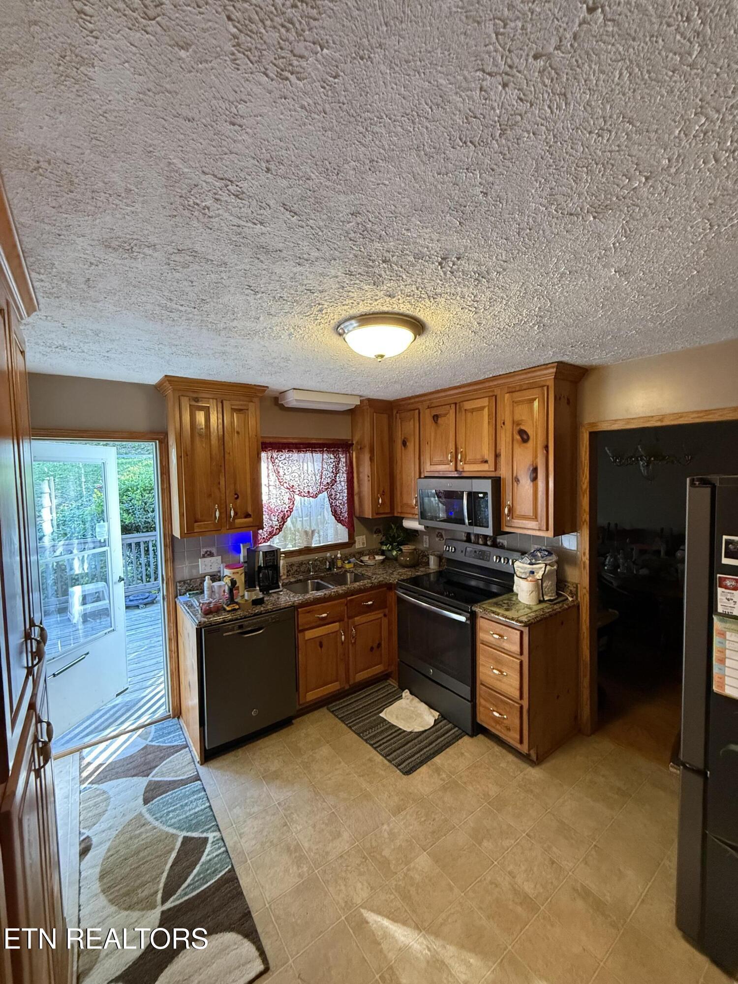 1509 Vista Drive Monterey TN 38574