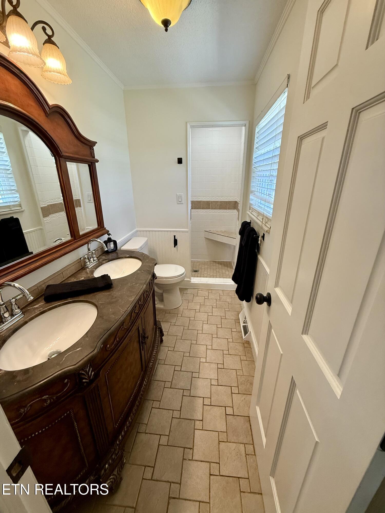 2112 Spring Hill Road Knoxville TN 37914