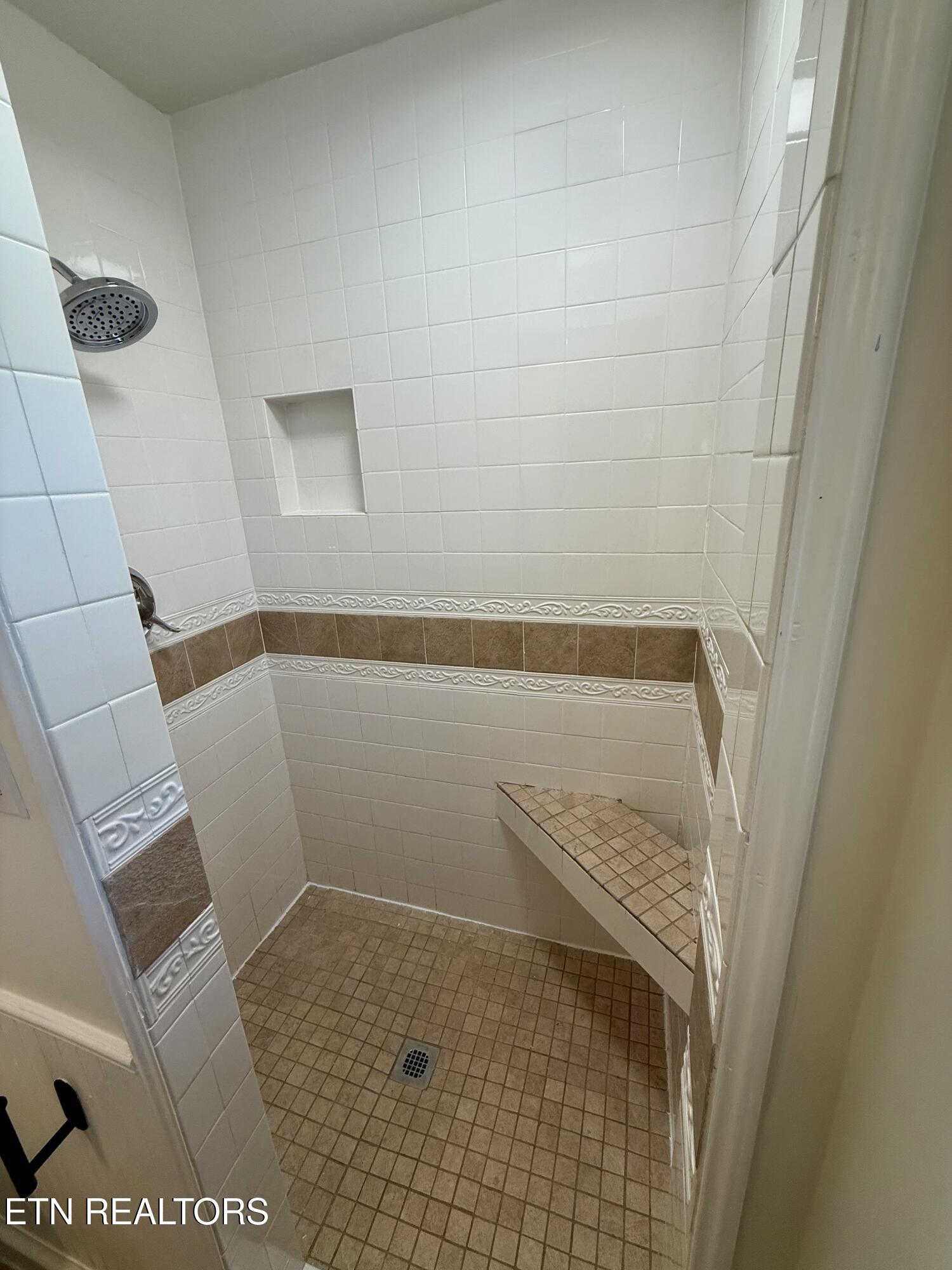 2112 Spring Hill Road Knoxville TN 37914