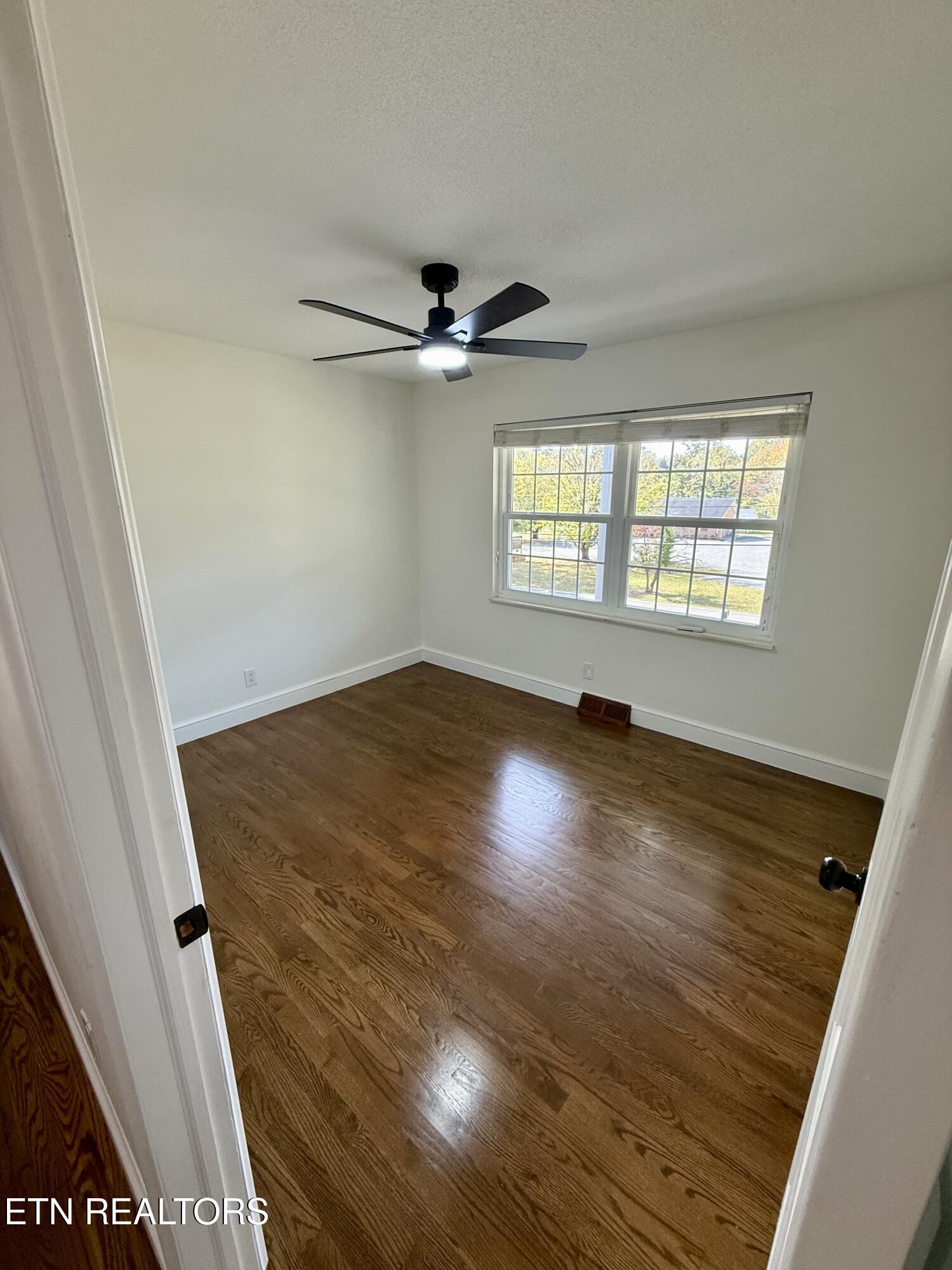 2112 Spring Hill Road Knoxville TN 37914