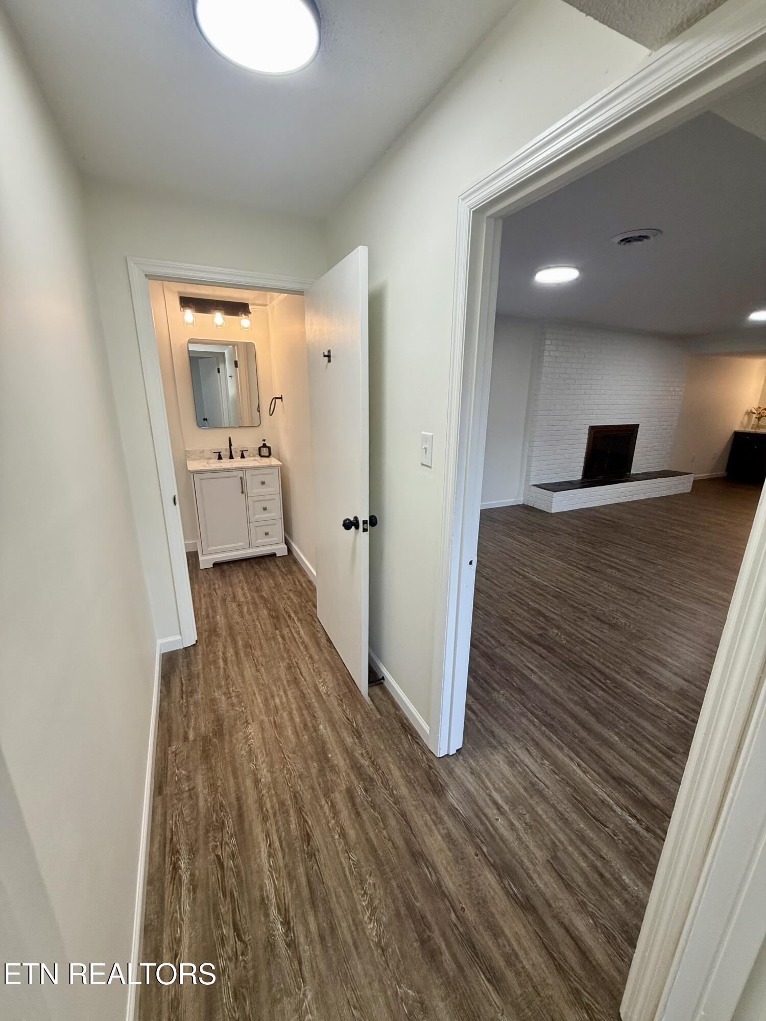 2112 Spring Hill Road Knoxville TN 37914