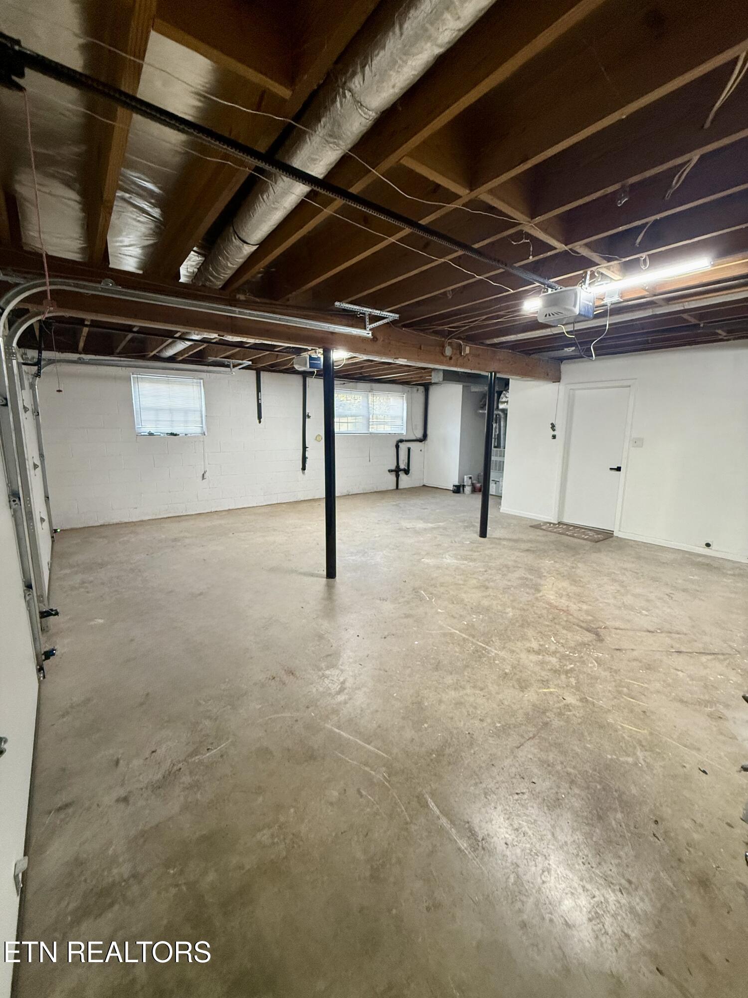 2112 Spring Hill Road Knoxville TN 37914