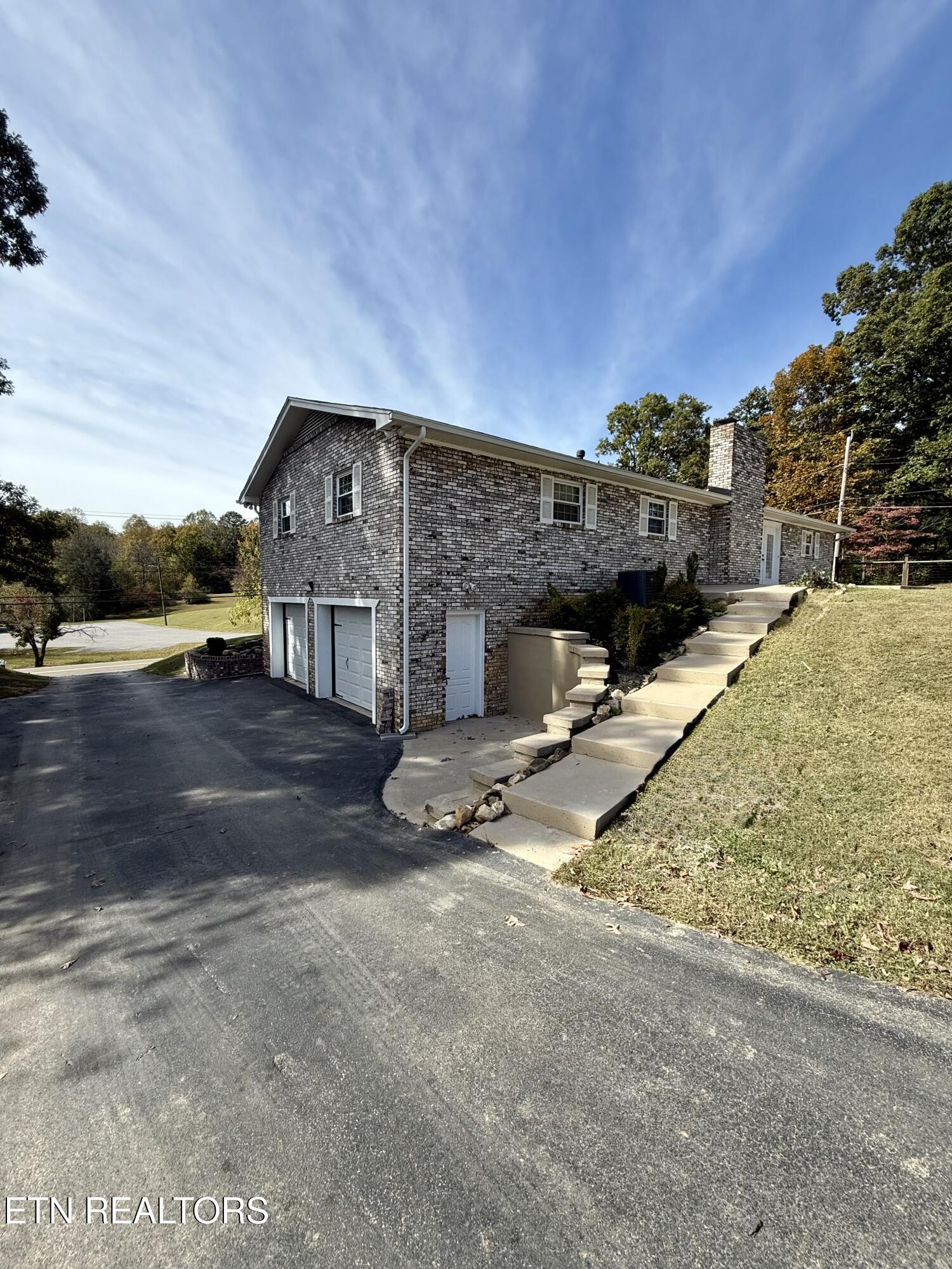 2112 Spring Hill Road Knoxville TN 37914