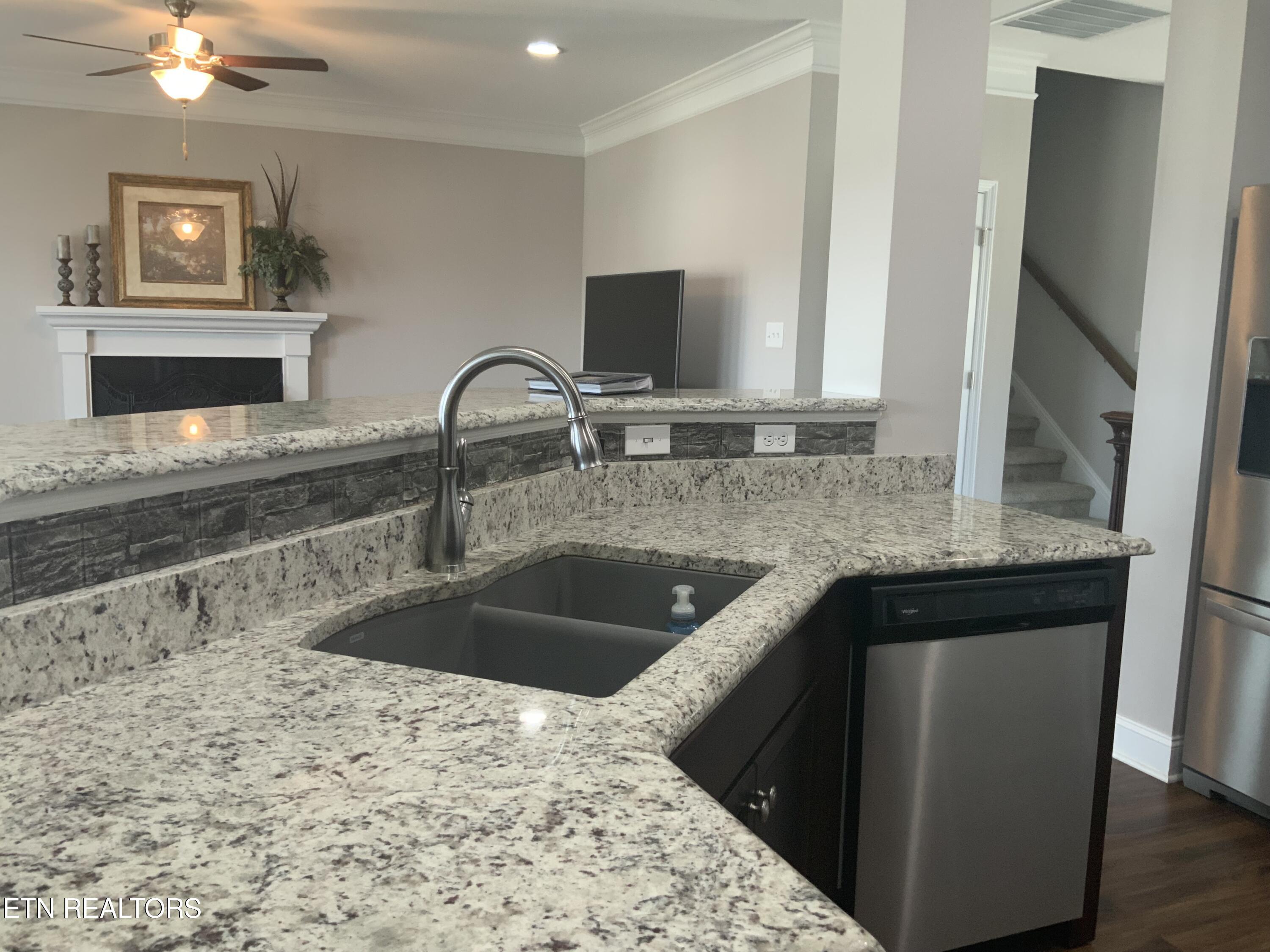 8230 Equinox Lane Powell TN 37849