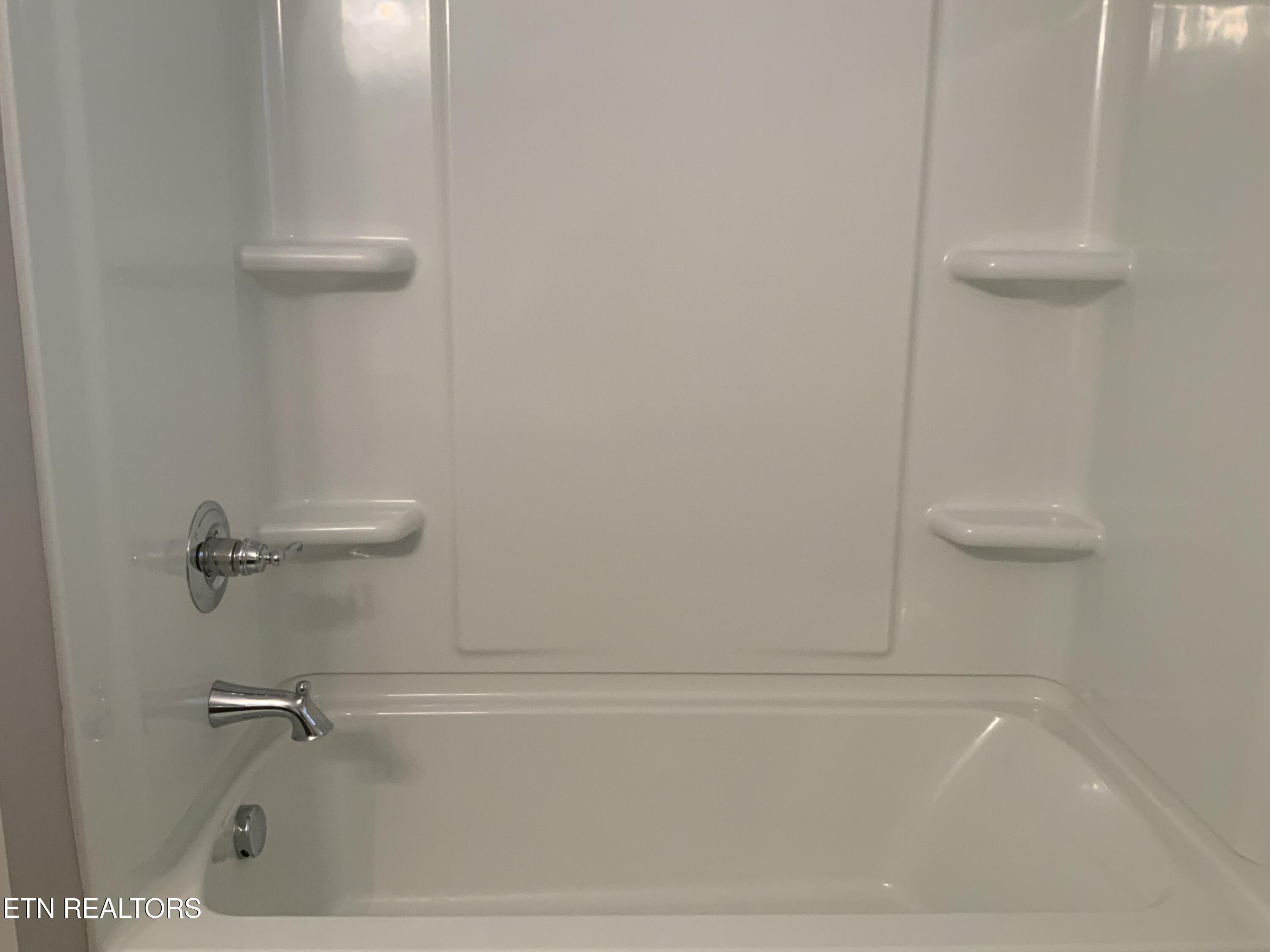 8230 Equinox Lane Powell TN 37849