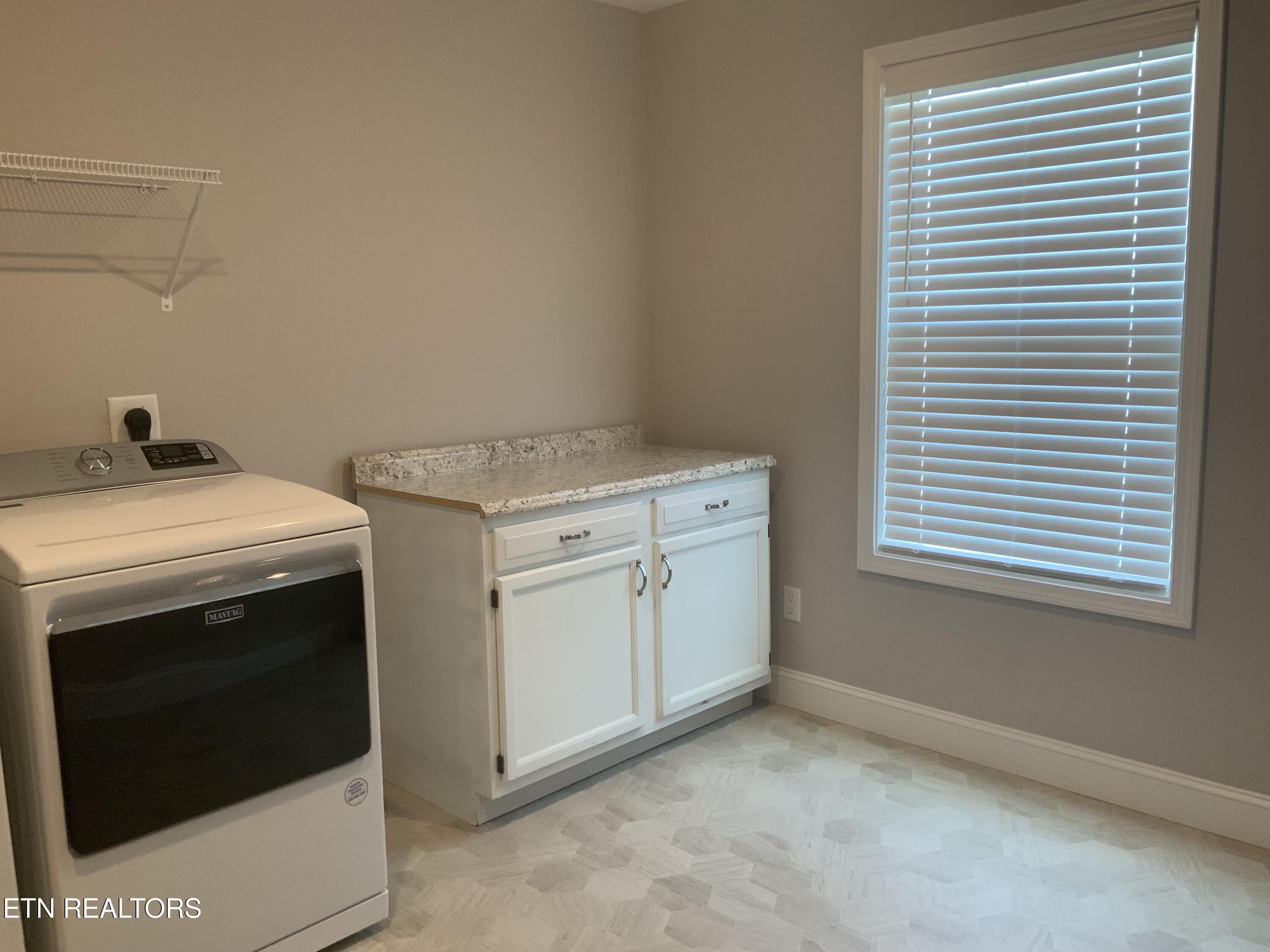8230 Equinox Lane Powell TN 37849