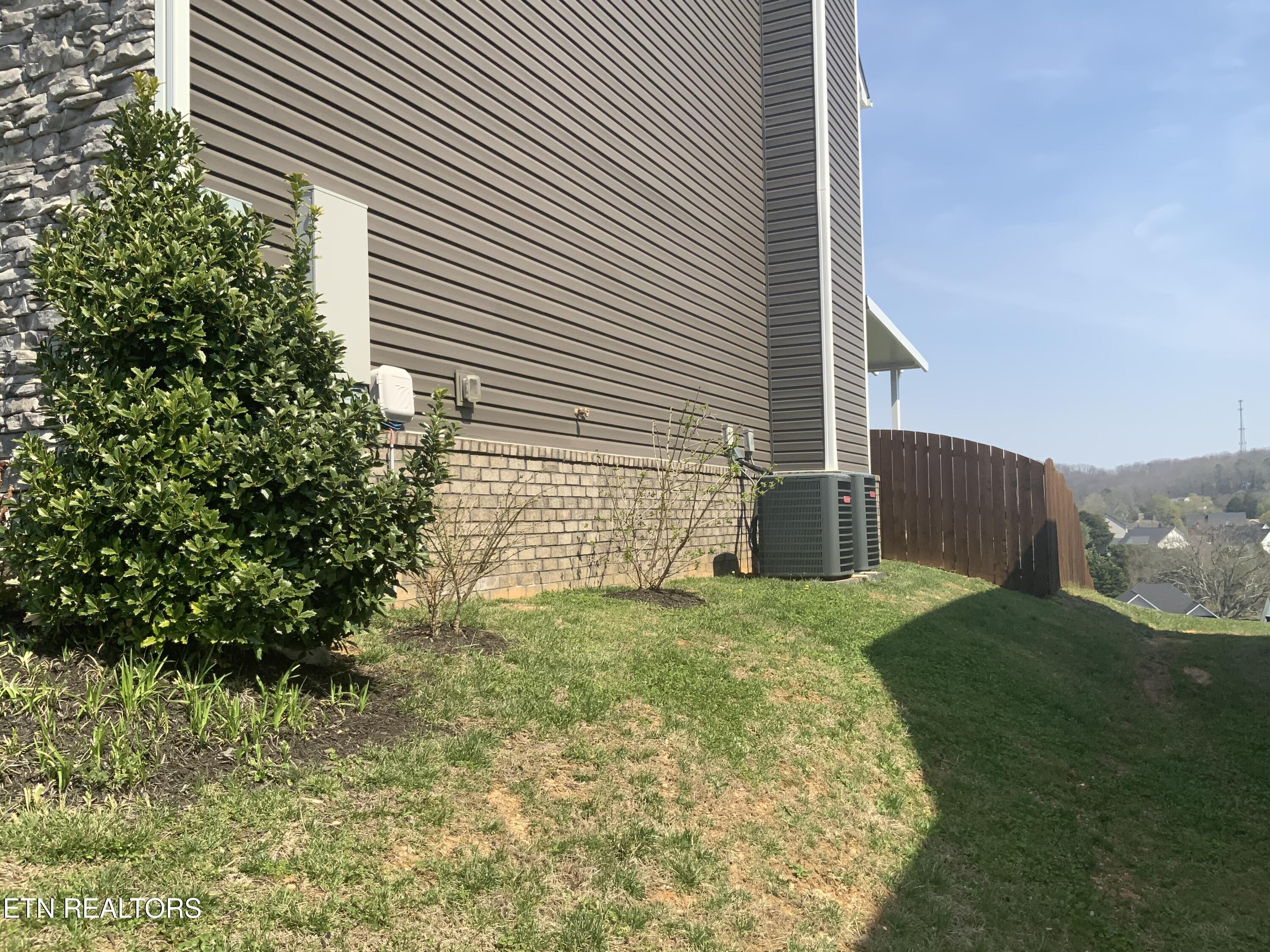 8230 Equinox Lane Powell TN 37849
