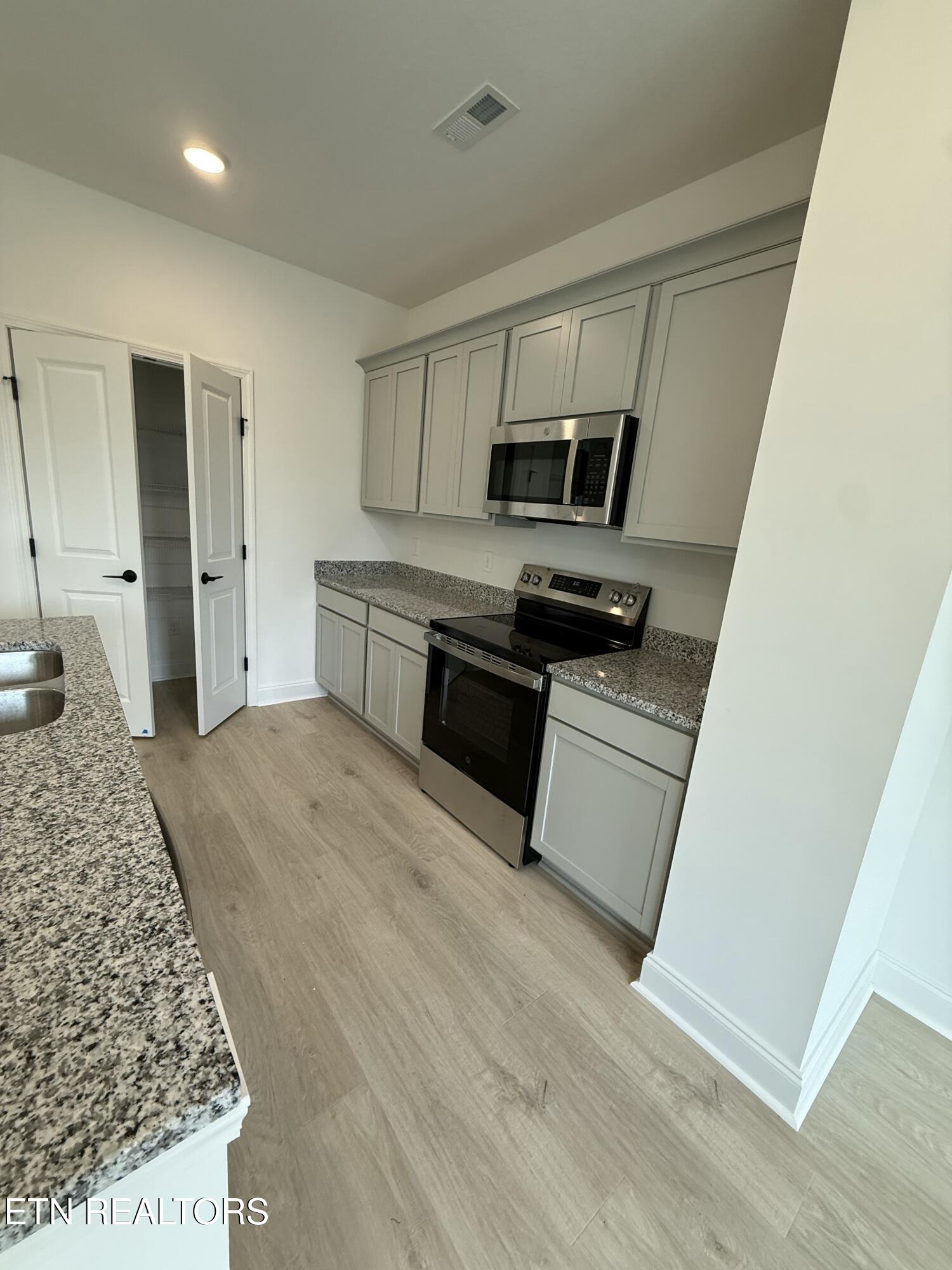 1713 Bennett Village Drive Maryville TN 37804