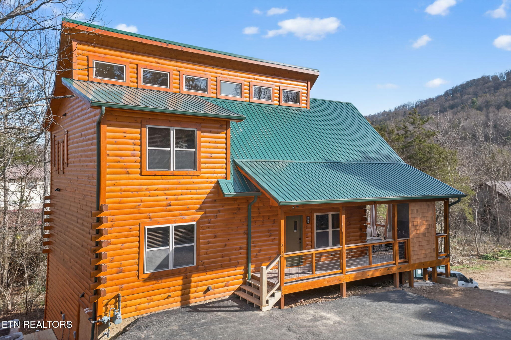 3138 White Falcon Way Pigeon Forge TN 37863