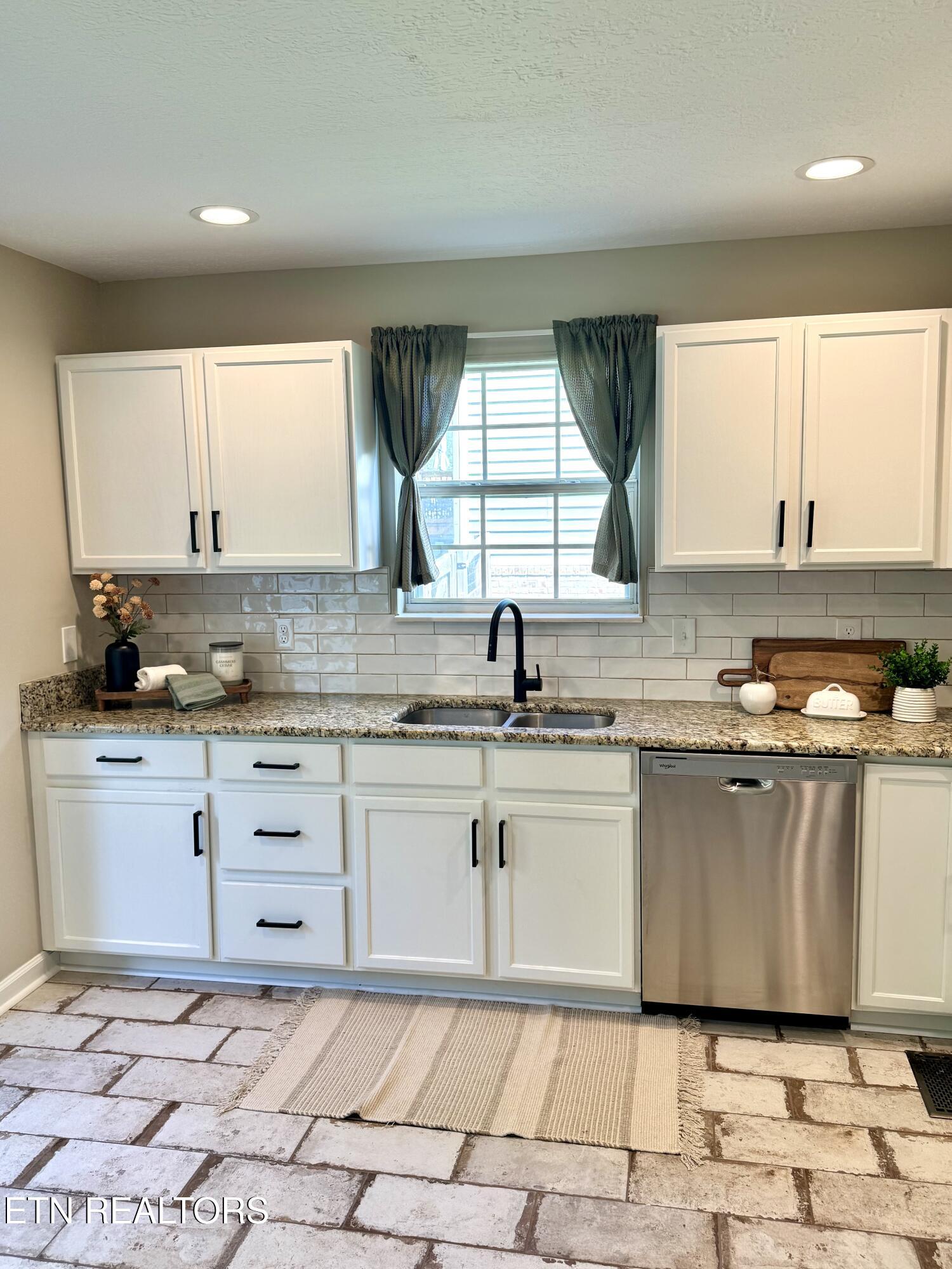 904 Whitesburg Drive Knoxville TN 37918