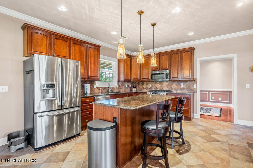 170 E Port Drive Lenoir City TN 37772