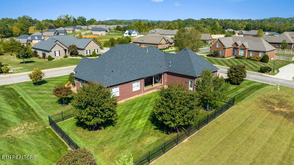170 E Port Drive Lenoir City TN 37772